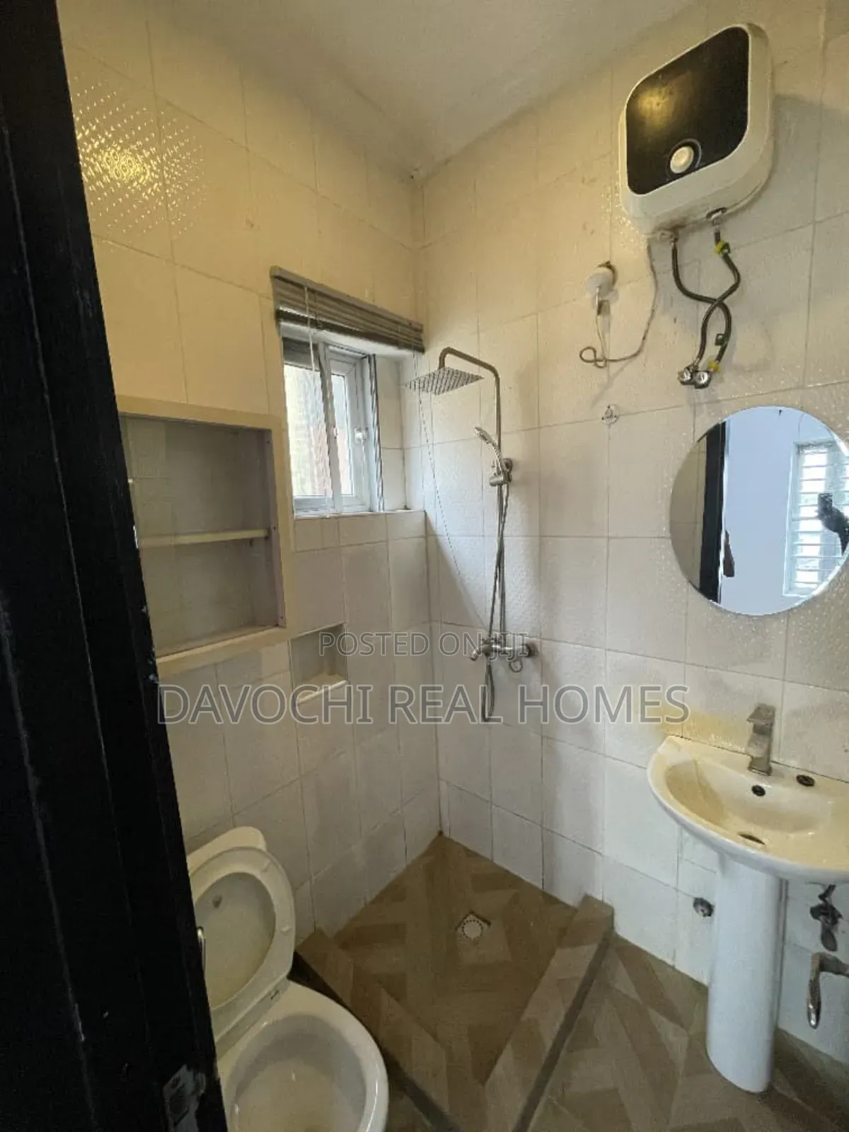 1bdrm Apartment in Chevron, Lekki for rent