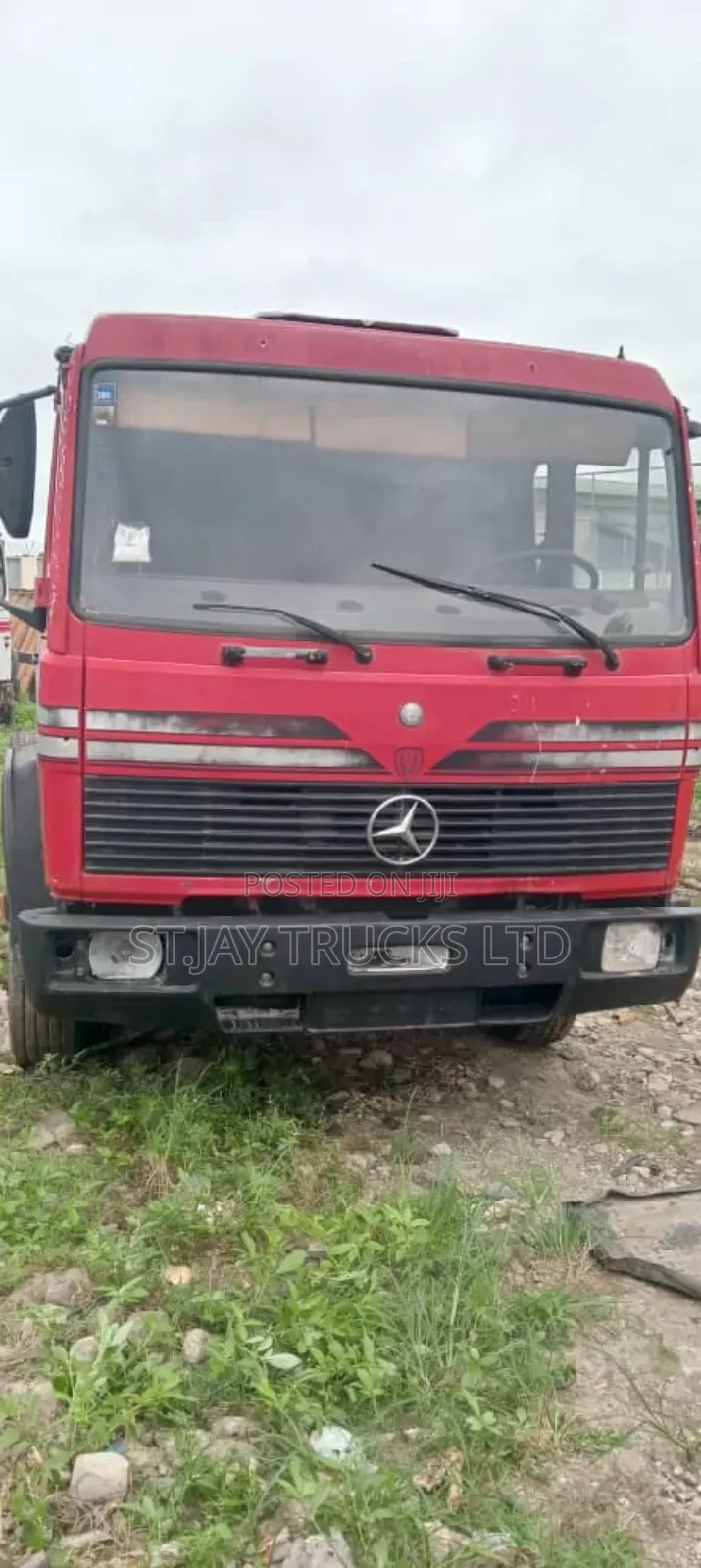 Mercedes Benz1320