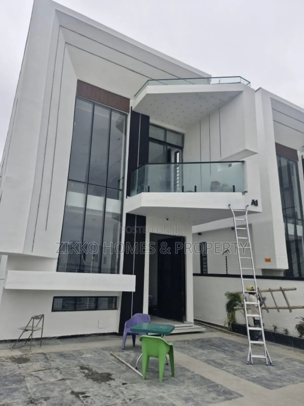 5bdrm Duplex in Ajah, Lekki for sale