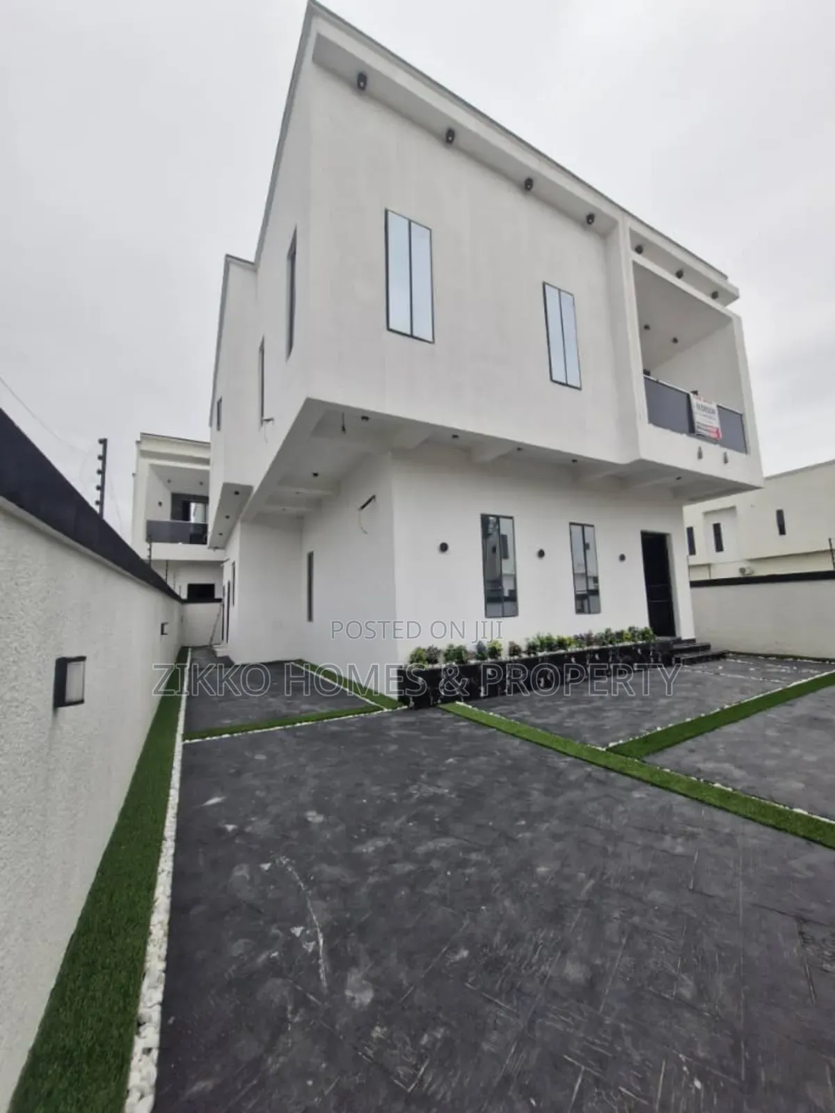5bdrm Duplex in Ajah, Lekki for sale