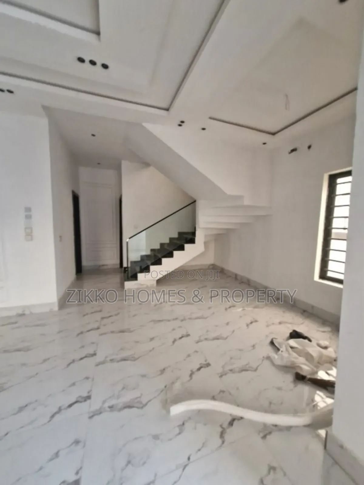 5bdrm Duplex in Ajah, Lekki for sale