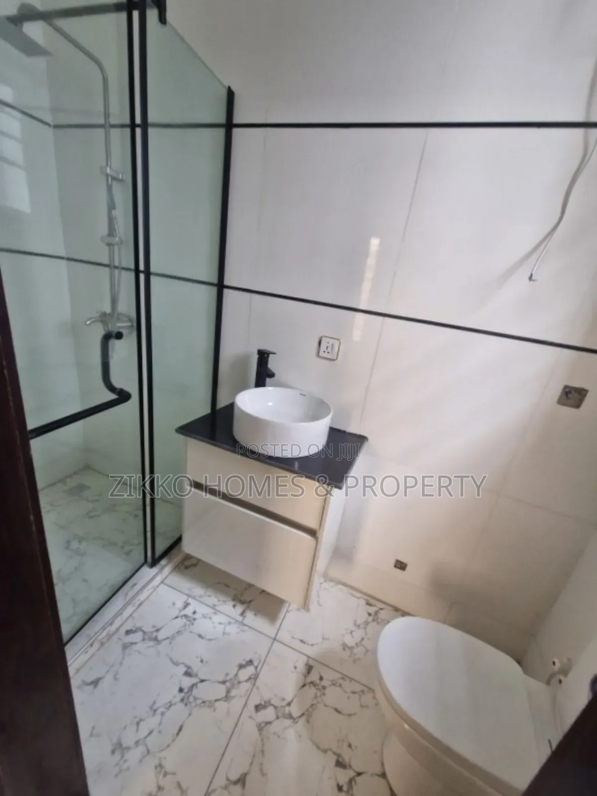 5bdrm Duplex in Ajah, Lekki for sale