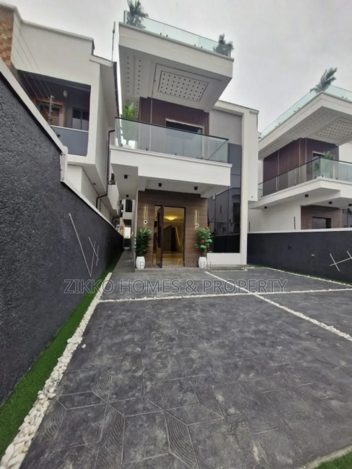 5bdrm Duplex in Ajah, Lekki for sale