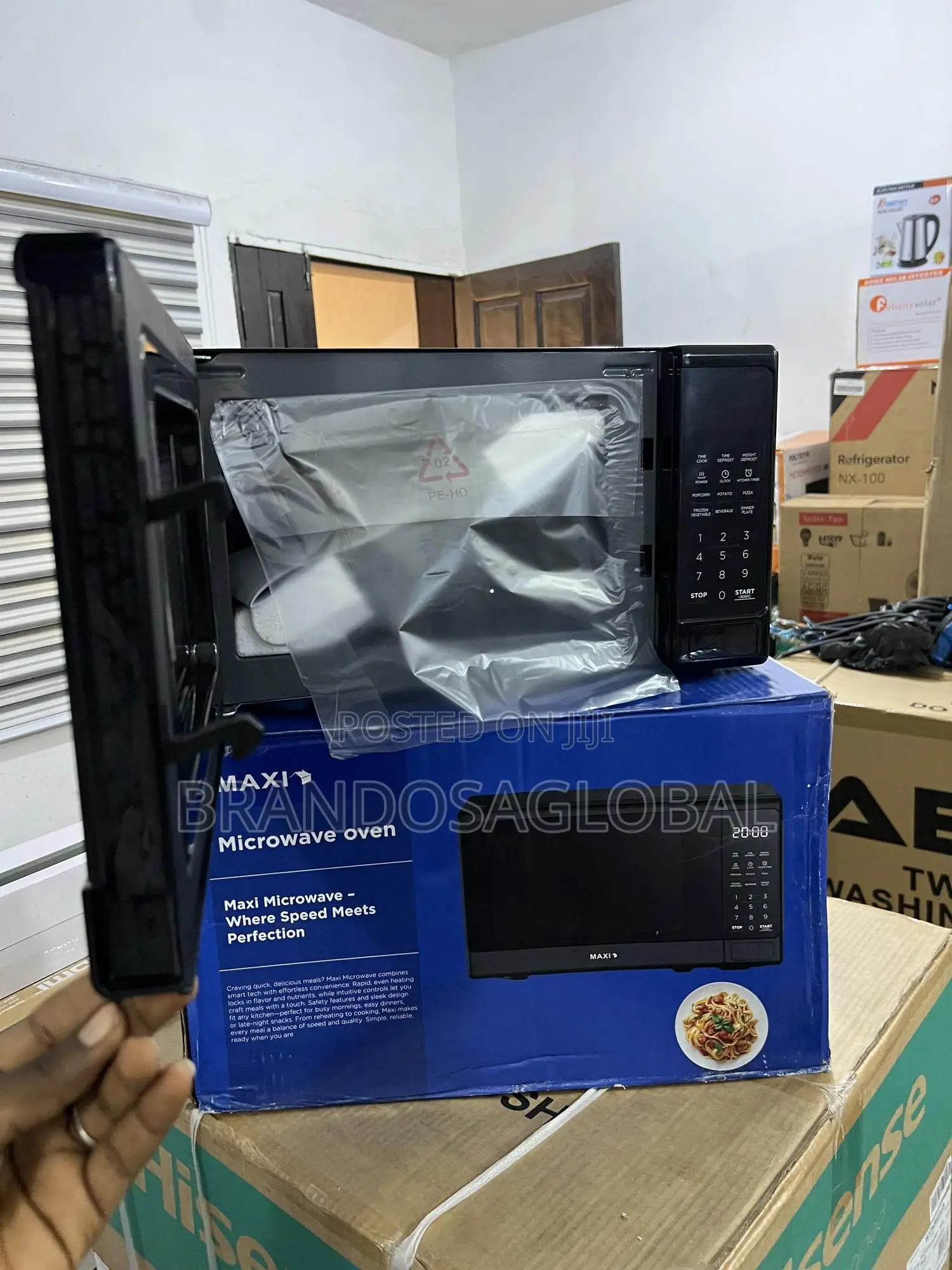 Maxi Digital Display Microwave Oven – 20 Liters