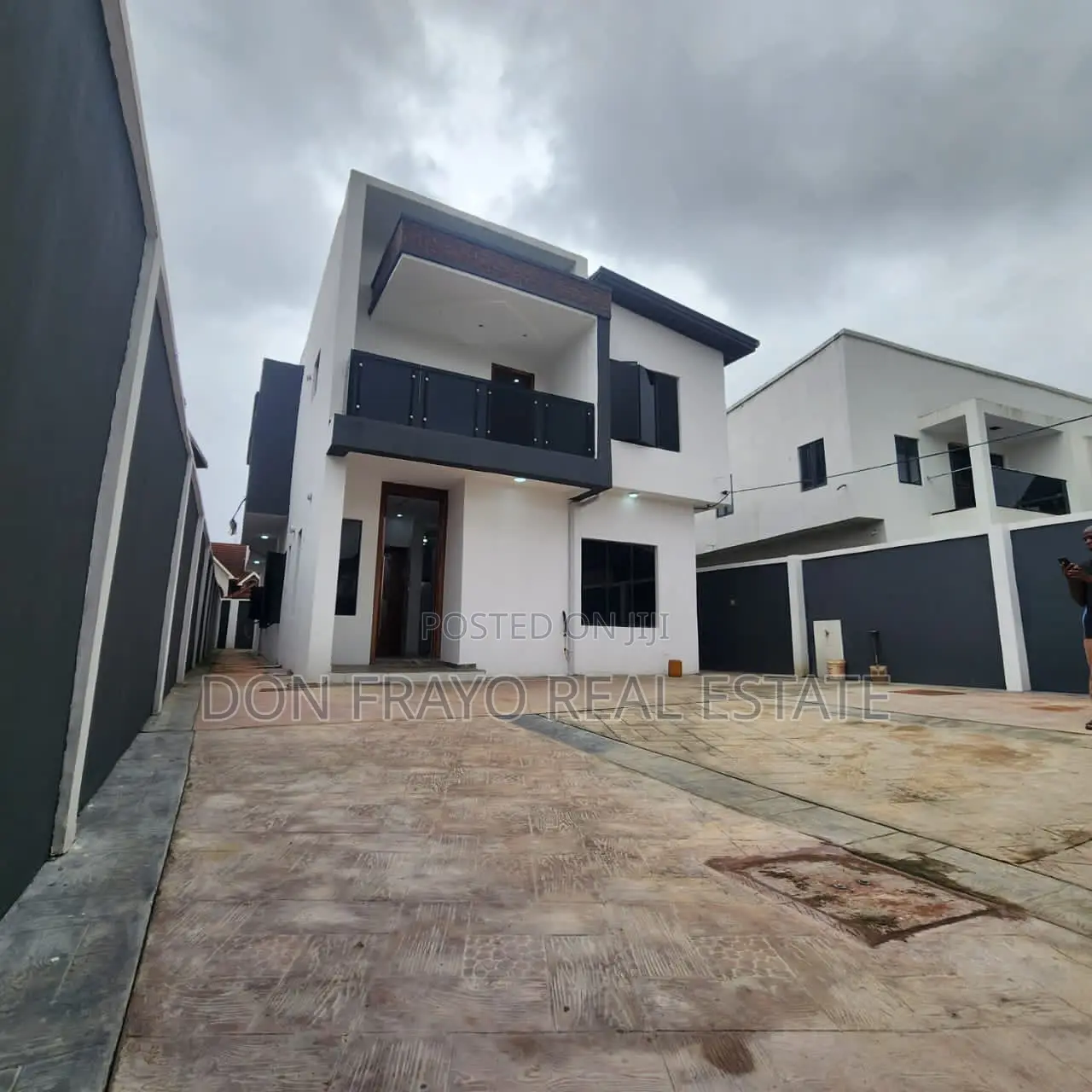 4bdrm Duplex in Ikolaba Main Estate, Agodi for sale