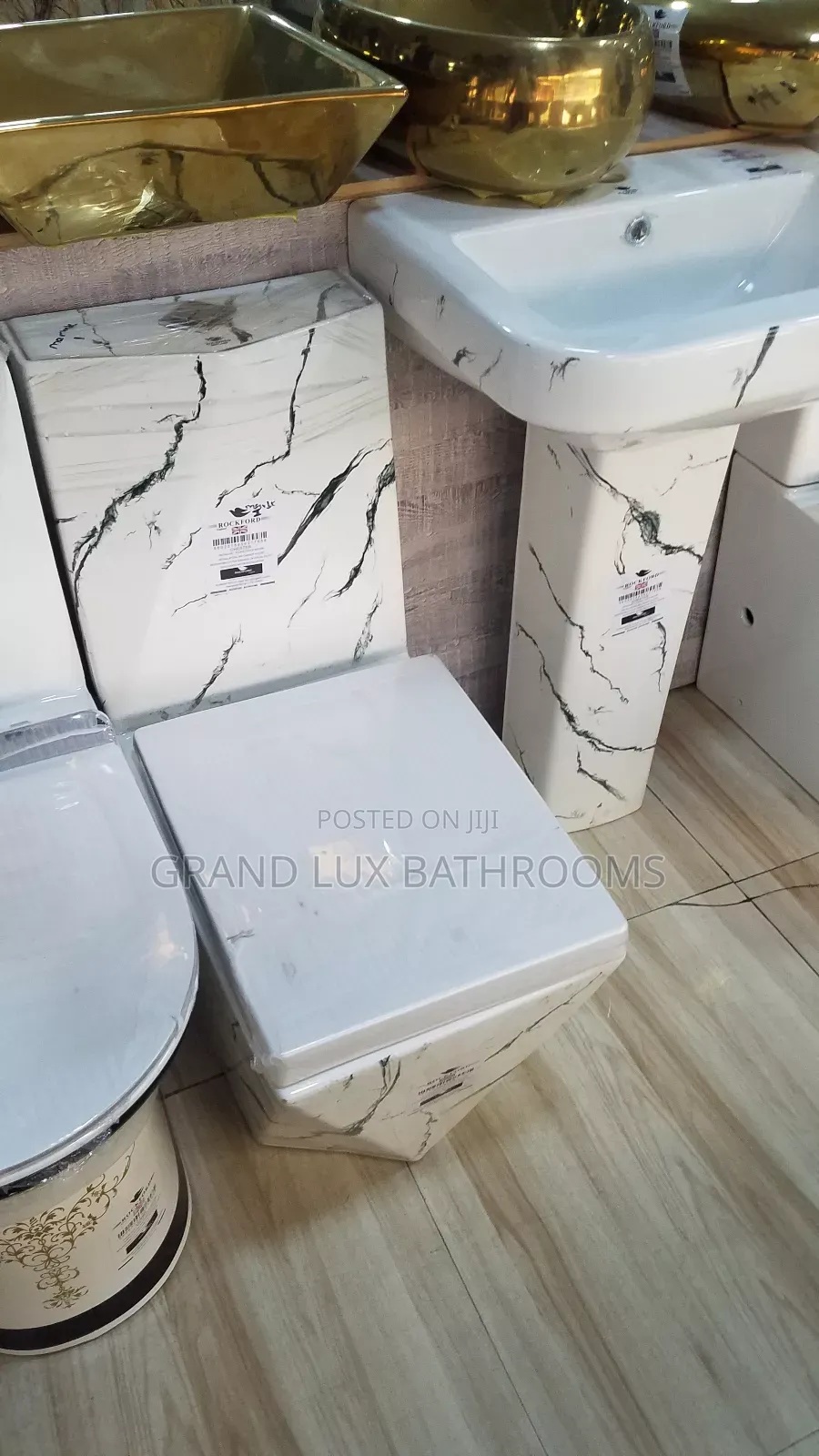 Luxury Marble-Design Pedestal Basin and Toilet Set