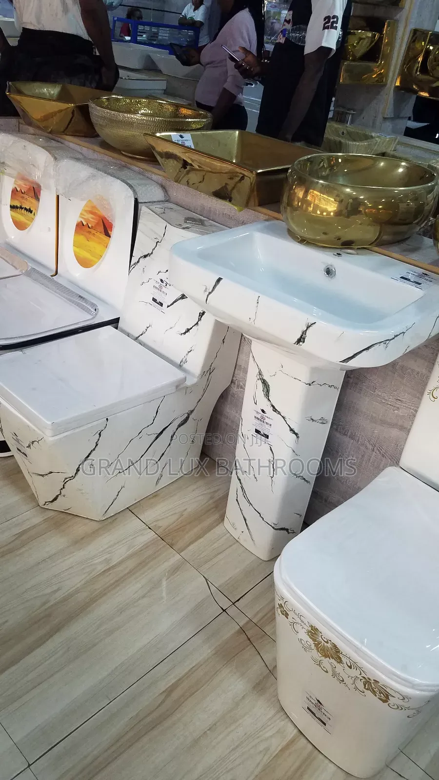 Luxury Marble-Design Pedestal Basin and Toilet Set