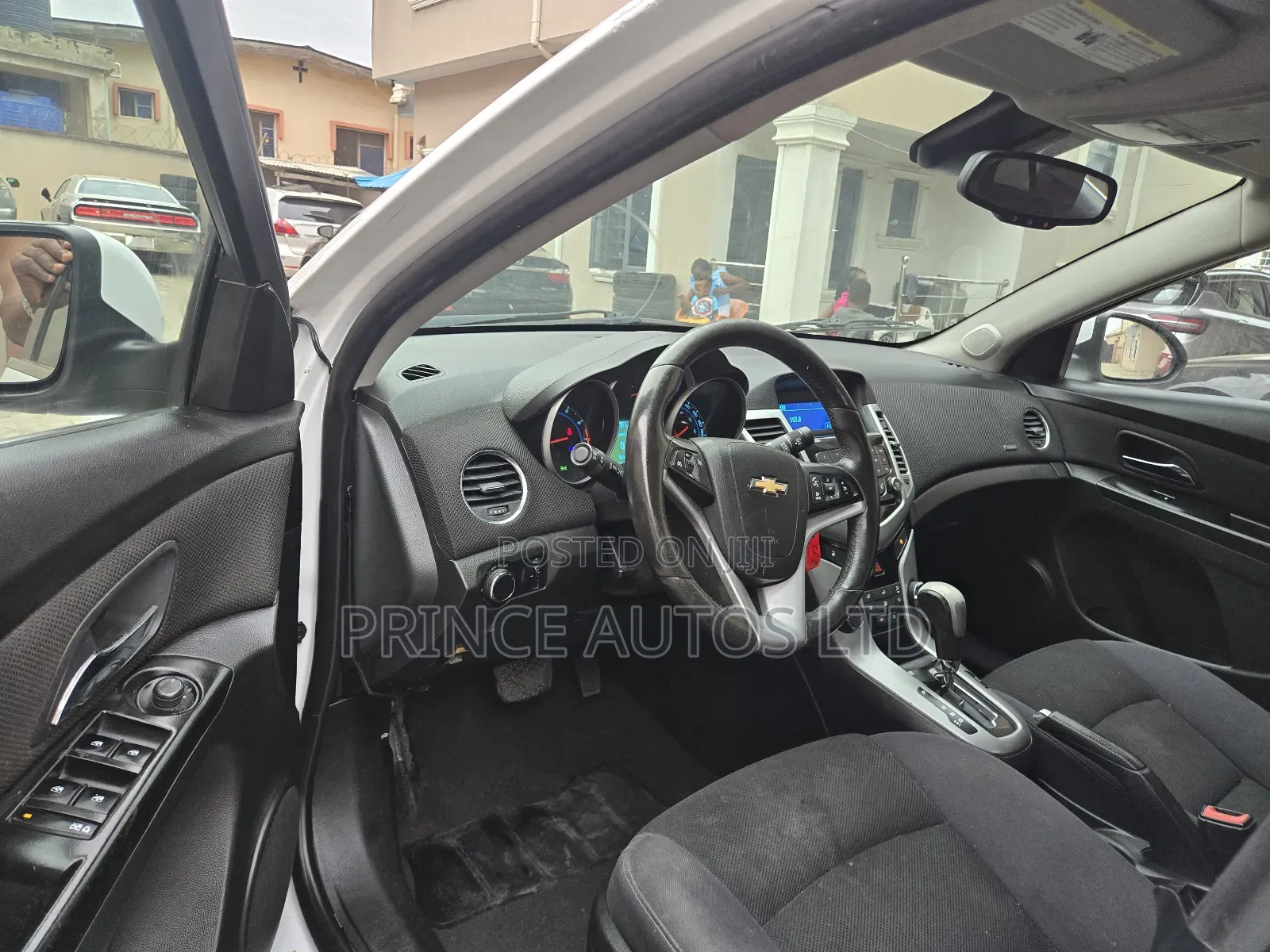 Chevrolet Cruze 1LT Auto 2013 White