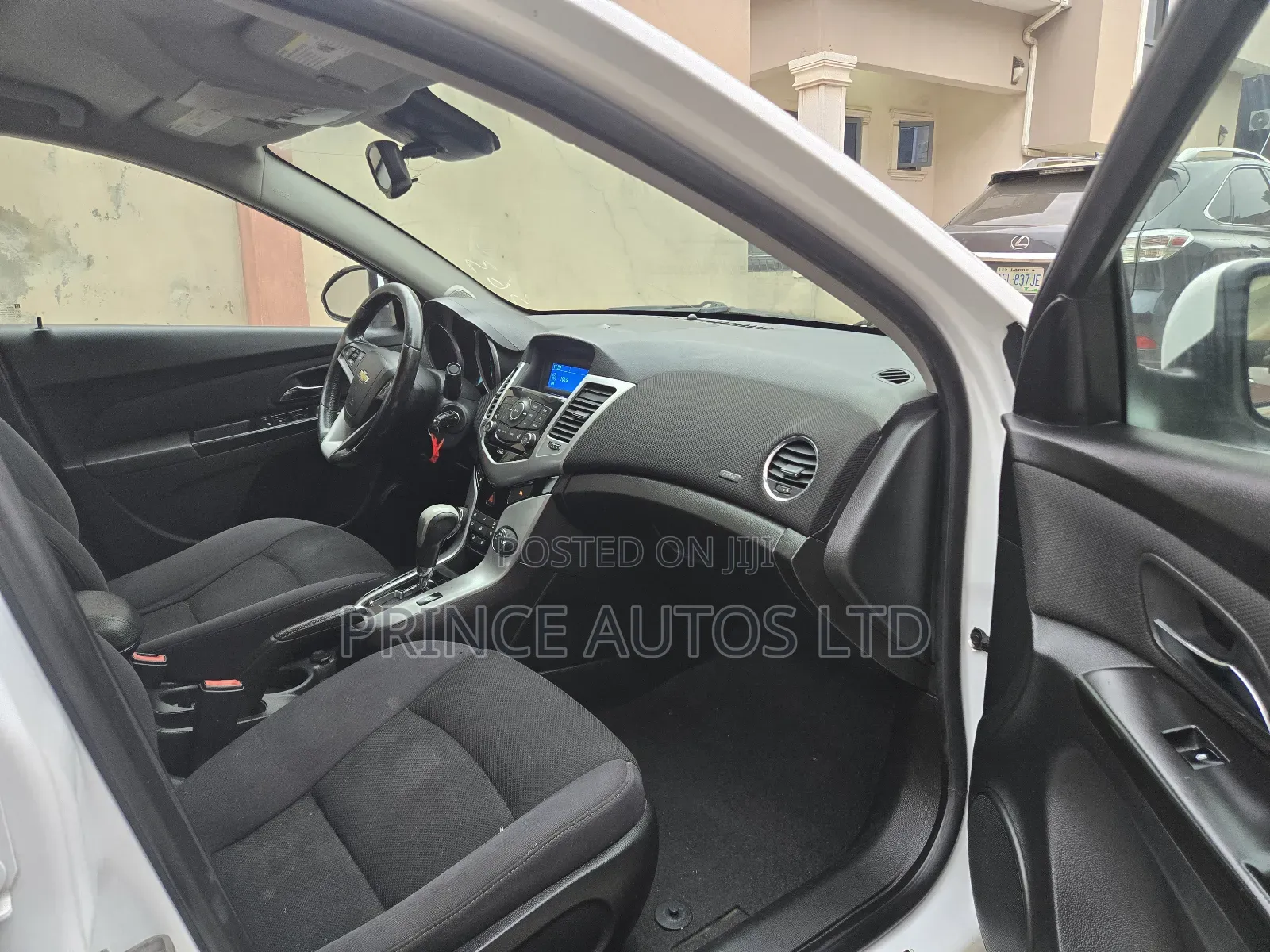 Chevrolet Cruze 1LT Auto 2013 White