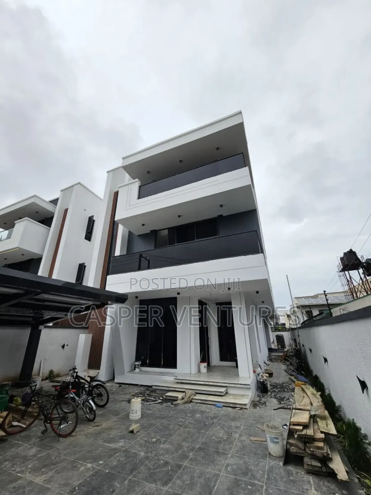 5bdrm Duplex in Phase 1 for sale