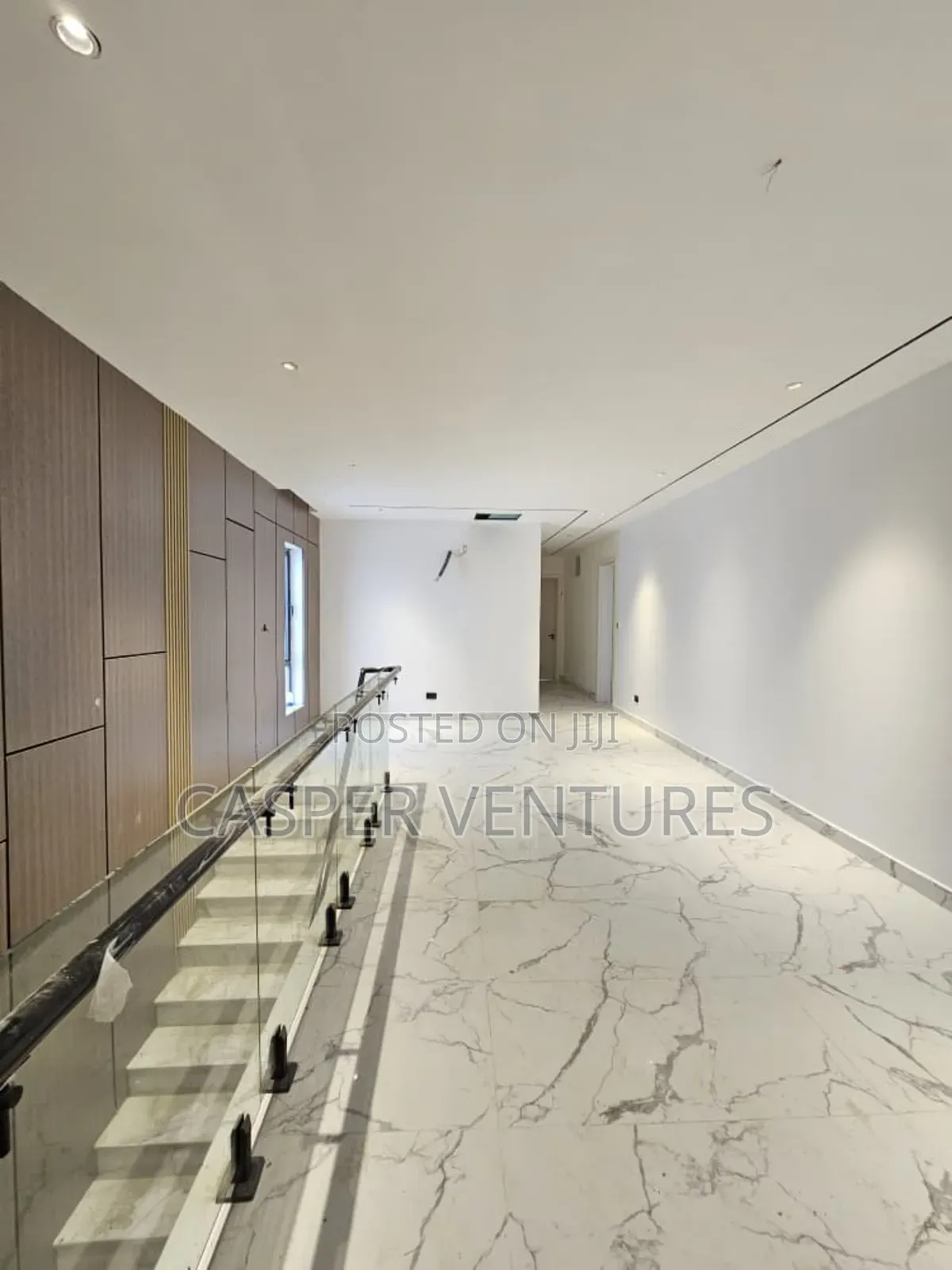 5bdrm Duplex in Phase 1 for sale