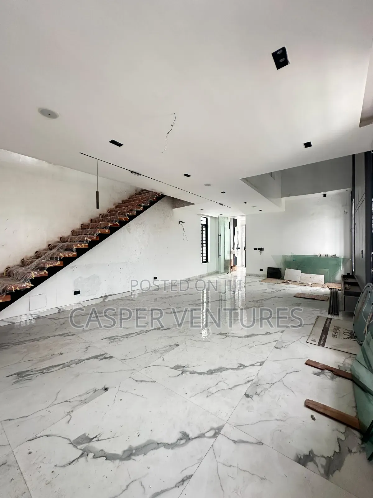 5bdrm Duplex in Chris Madueke, Lekki Phase 1 for sale
