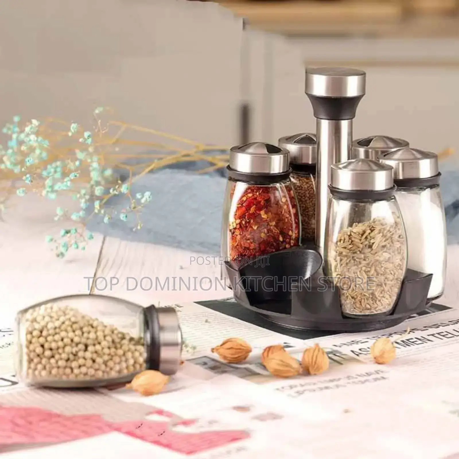 6pcs Spices and Seasoning Bottles With Revolving Rack