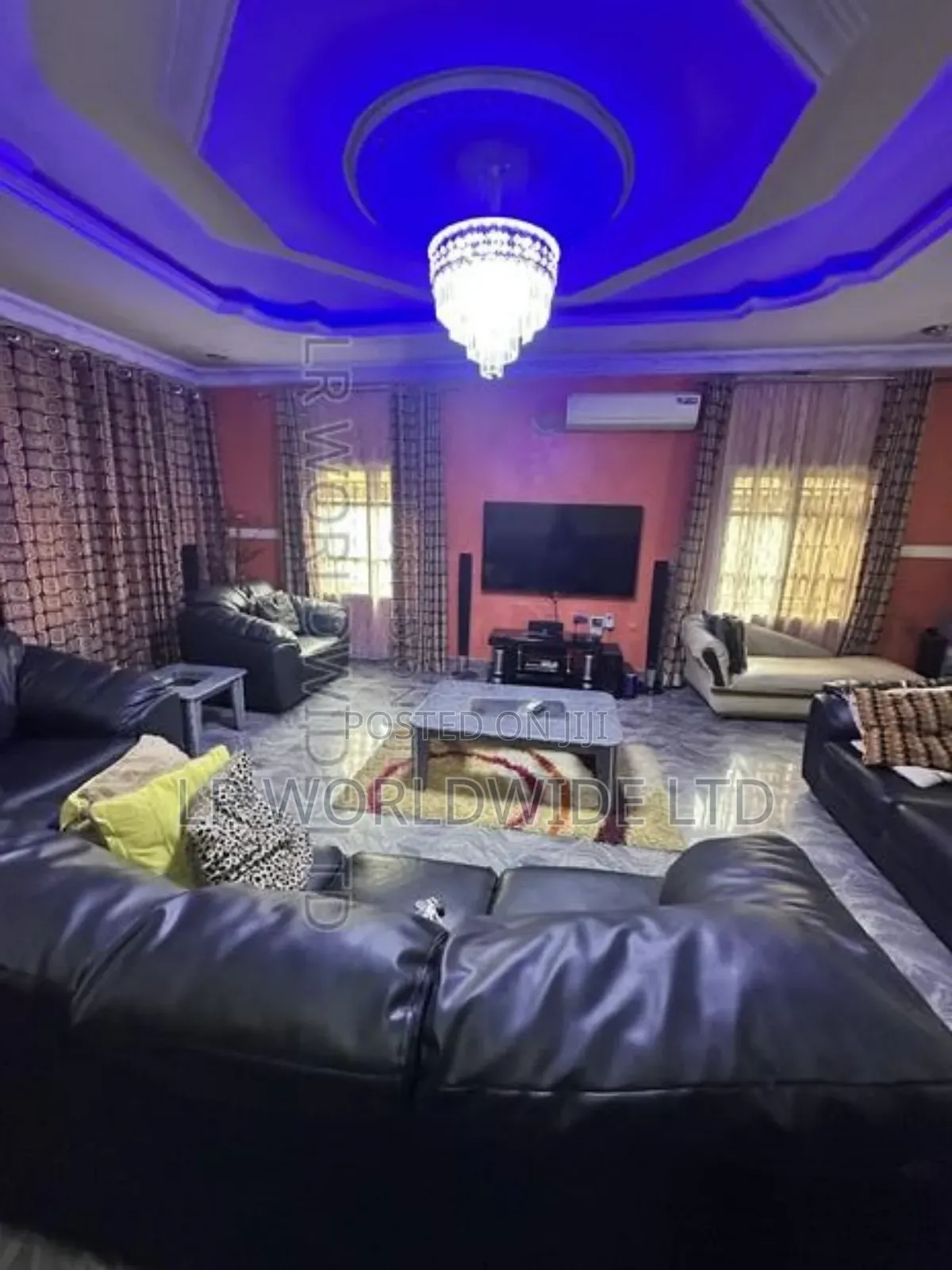 5bdrm Bungalow in FHA for sale