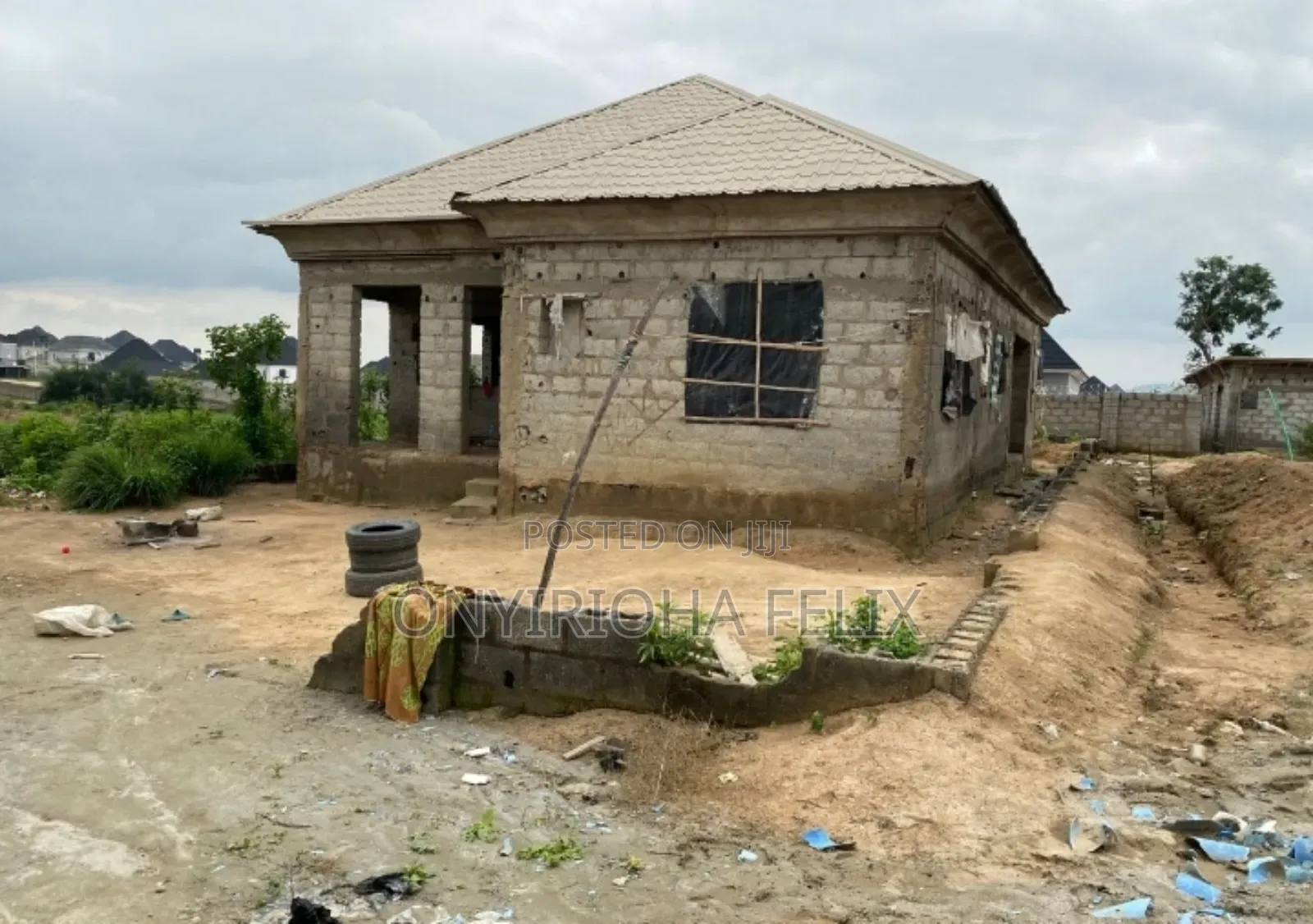 3bdrm House in Shekinah Glory, Lugbe District for sale