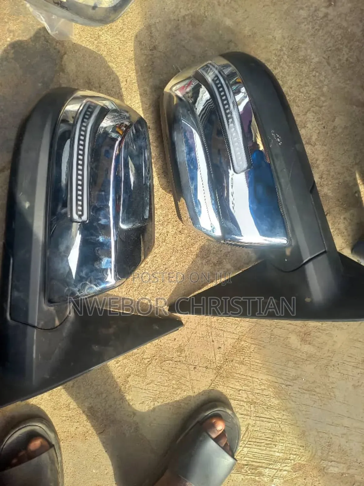 Side Mirror Cover Selver Collow for Toyota Tundra 2020 Is Available