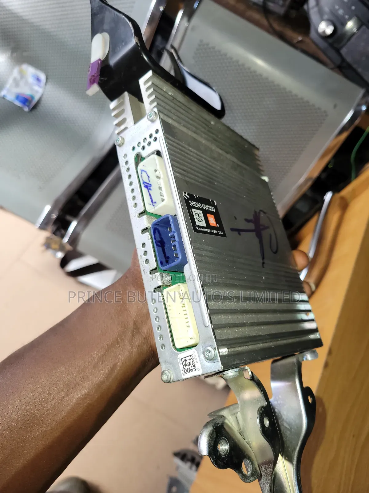 Amplifier Camry 2007