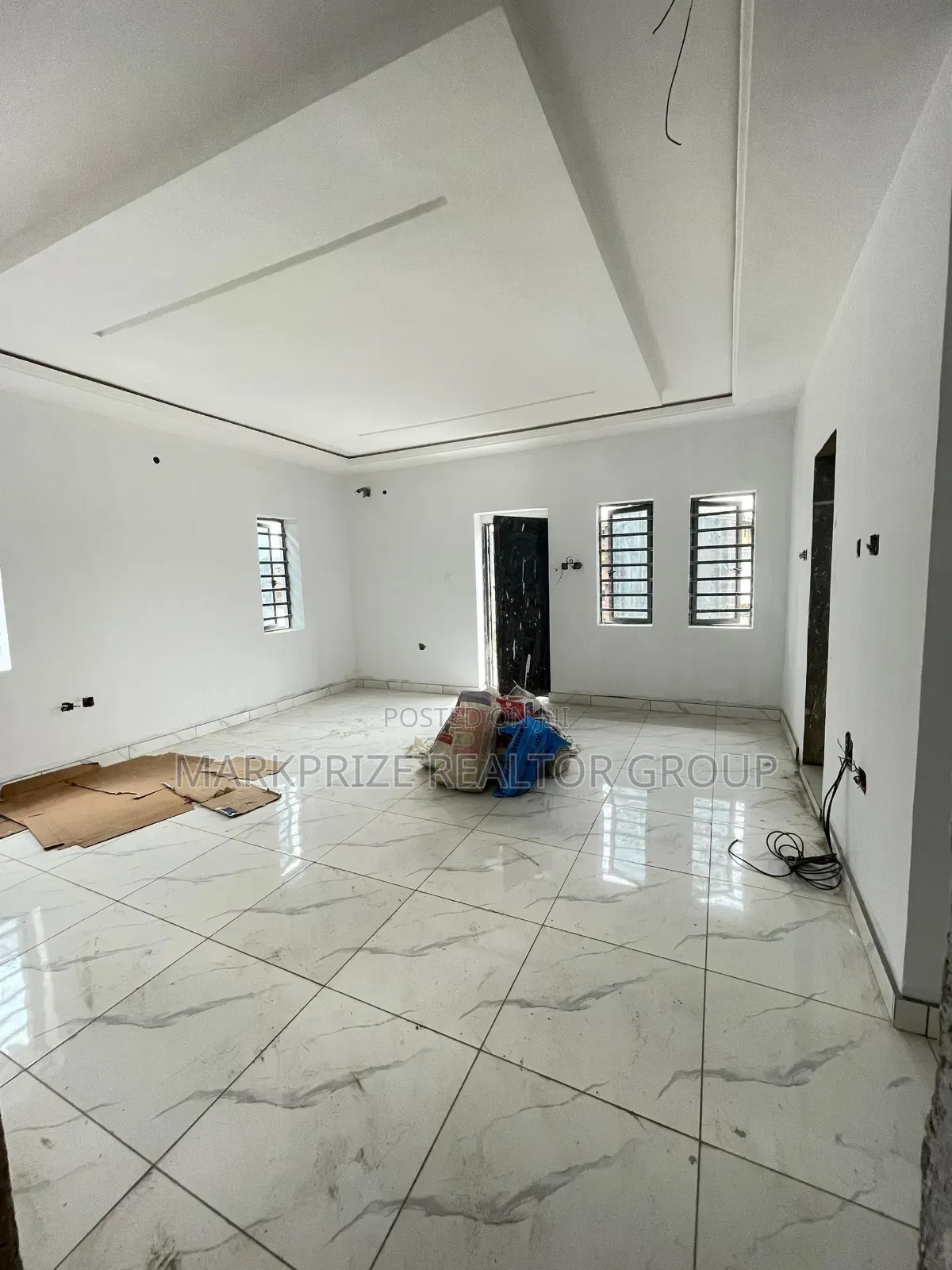 4bdrm Duplex in Surulere Lagos for sale