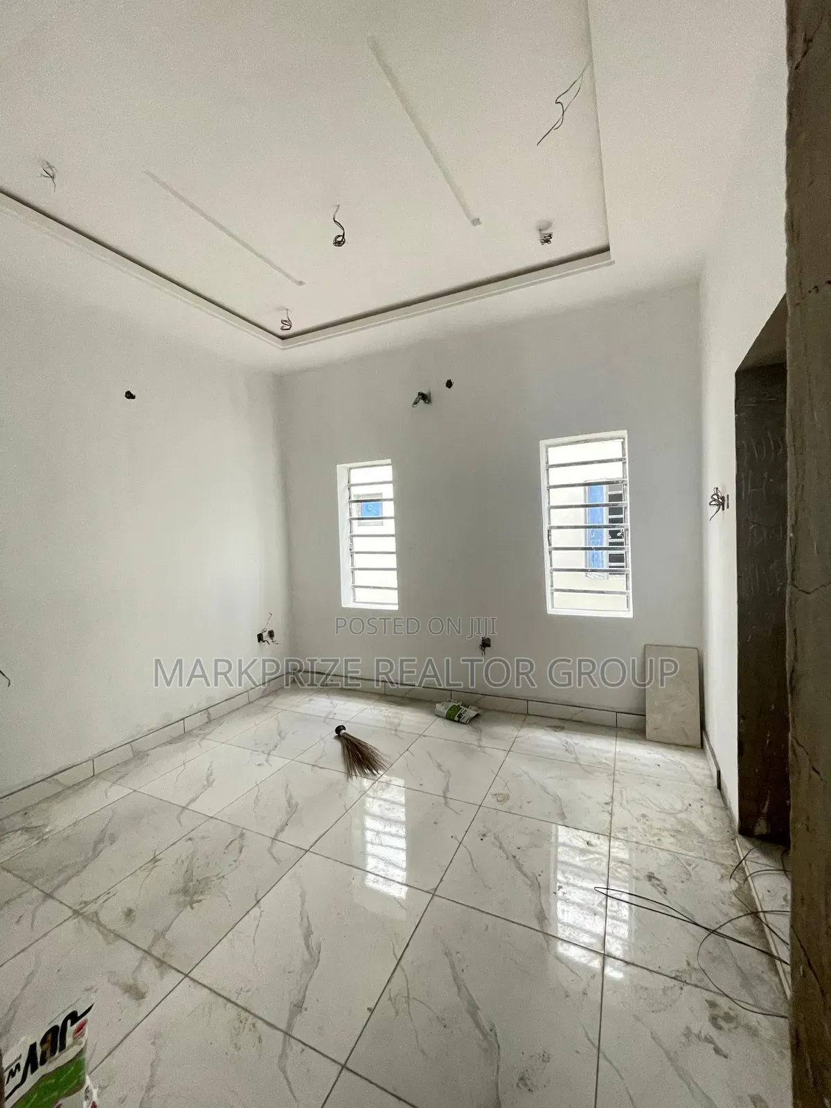 4bdrm Duplex in Surulere Lagos for sale
