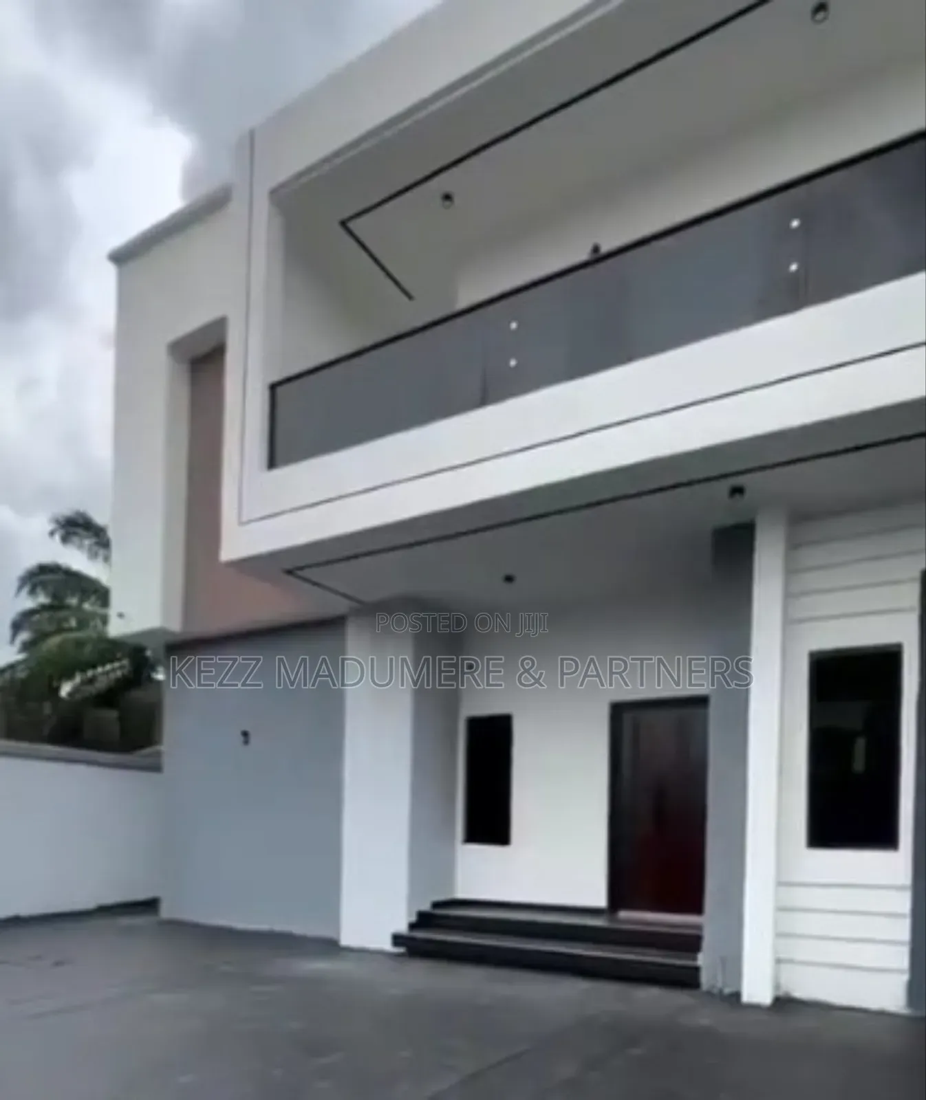 5bdrm Duplex in Ada George Port for sale