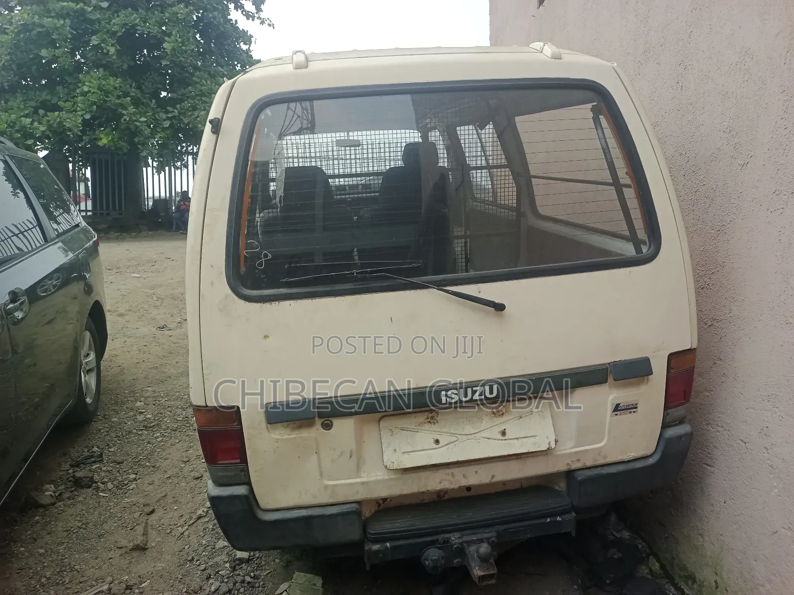 Isuzu Std 3940 2000 White