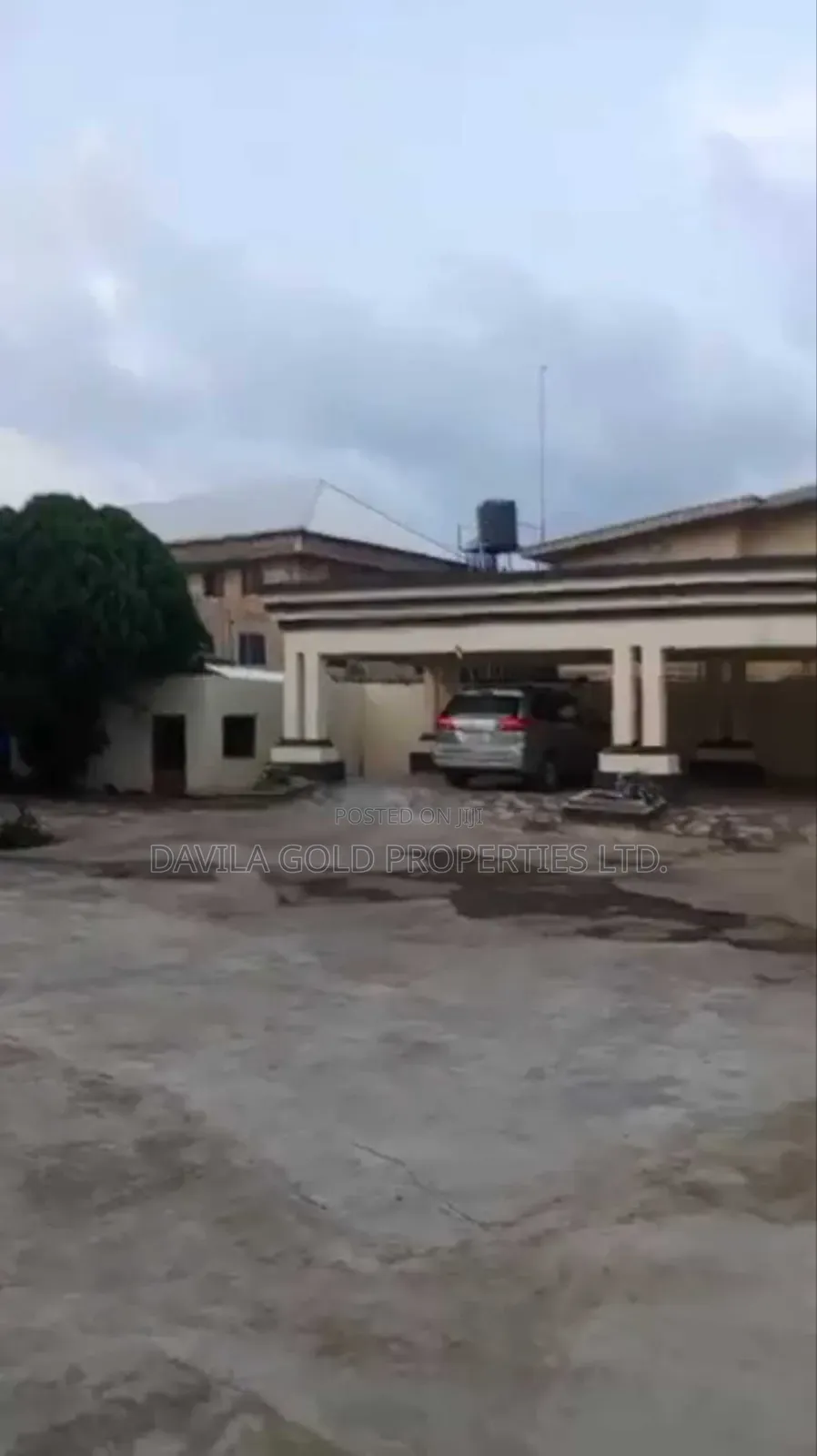 6bdrm Duplex in Benin City for sale