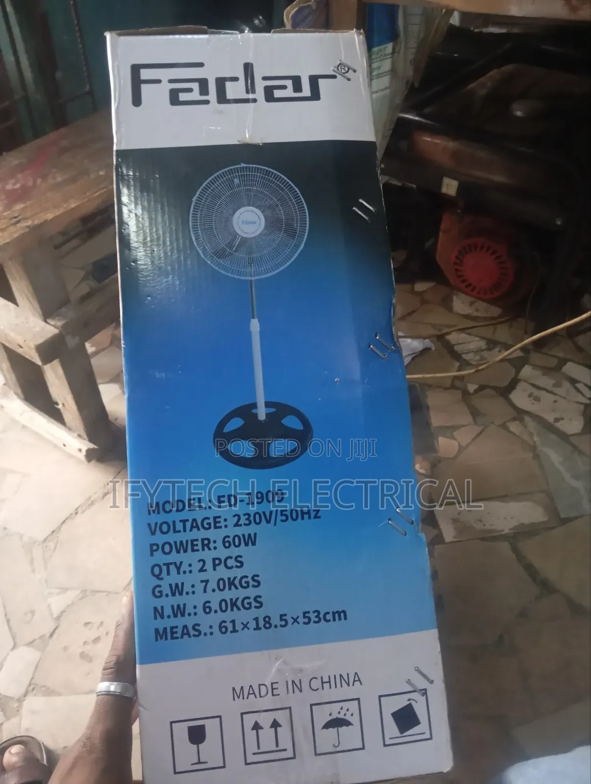 Fadar Standing Fan