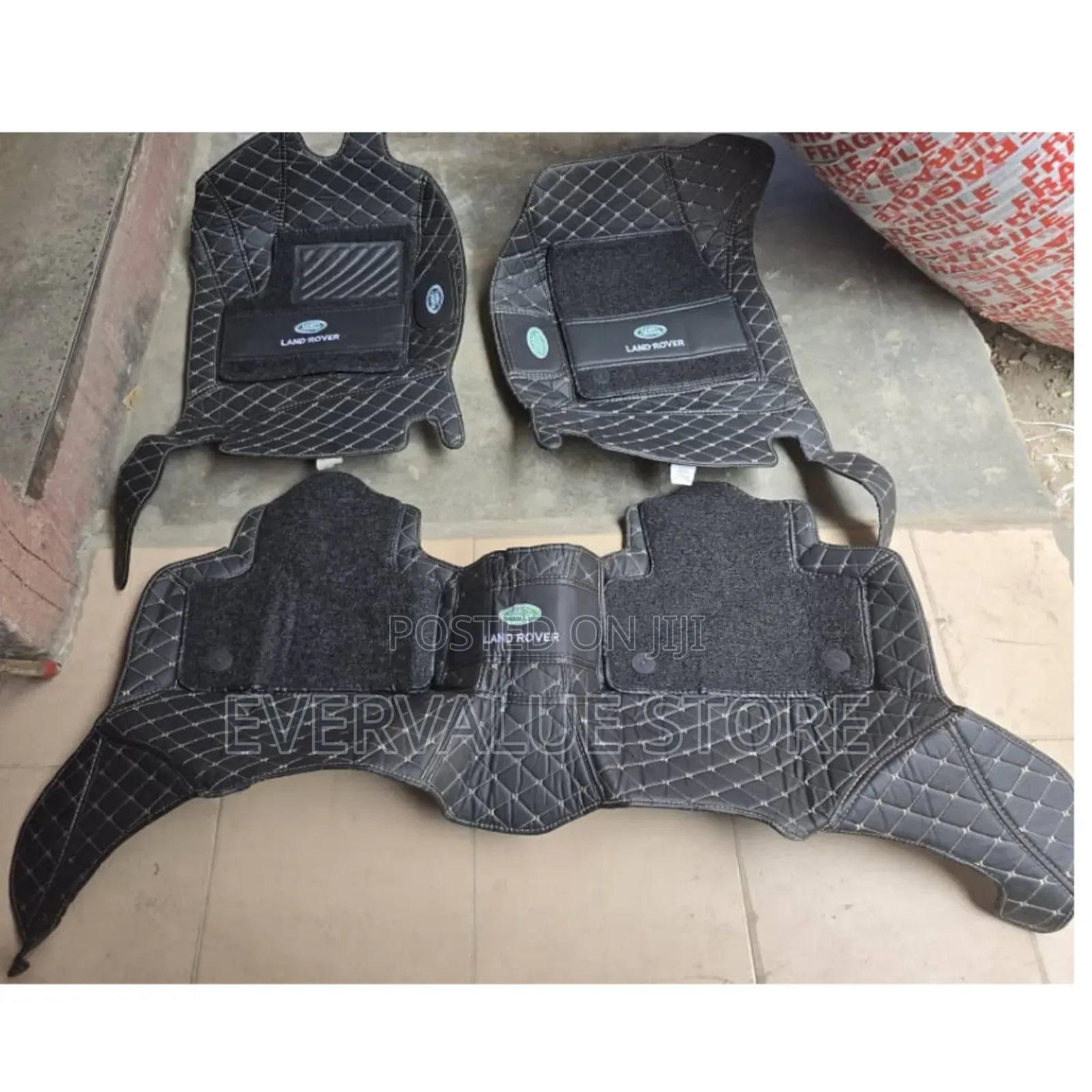 Land Rover Evoque Customized Floor Mat