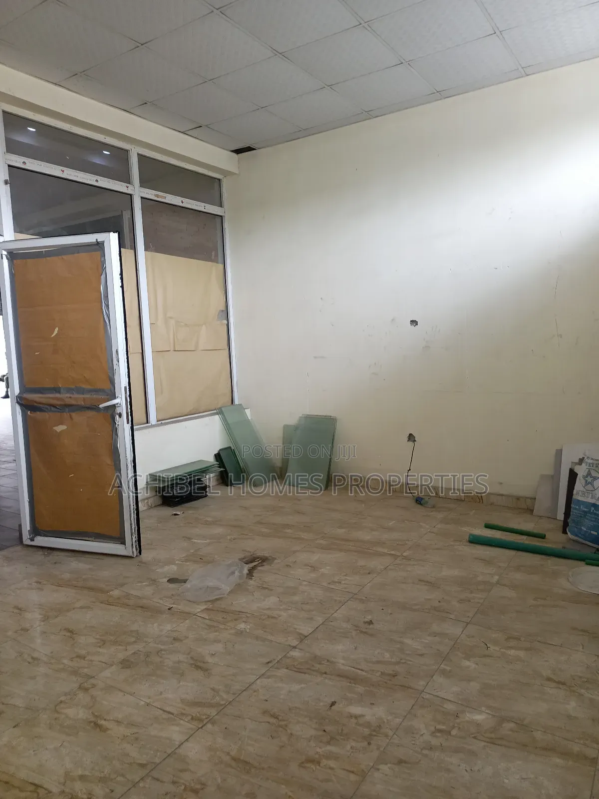 A Space Suitable for Office Use in Lekki Phase 1