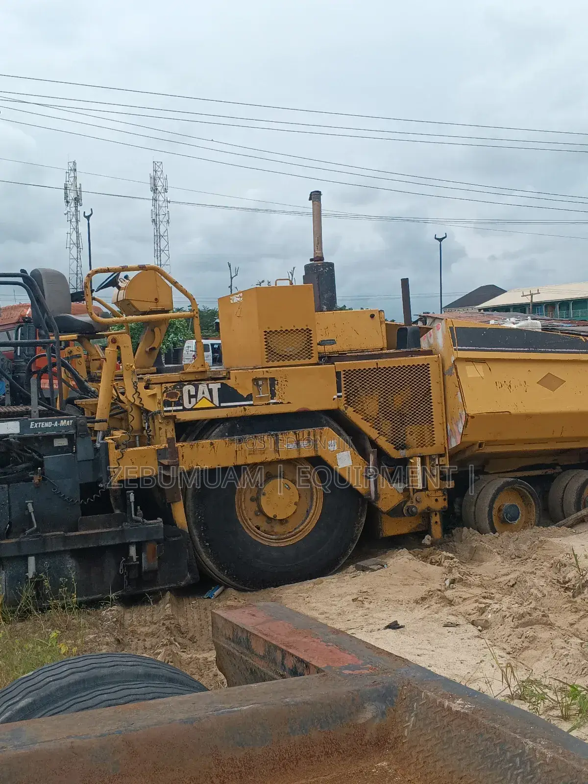 Caterpillar Paver for Sale Price: 205million Naira Only