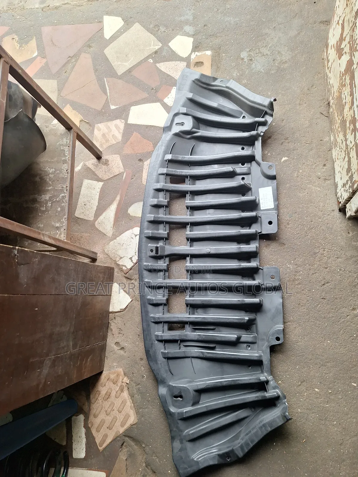 Bumper Dust Cover C300 205 4matic