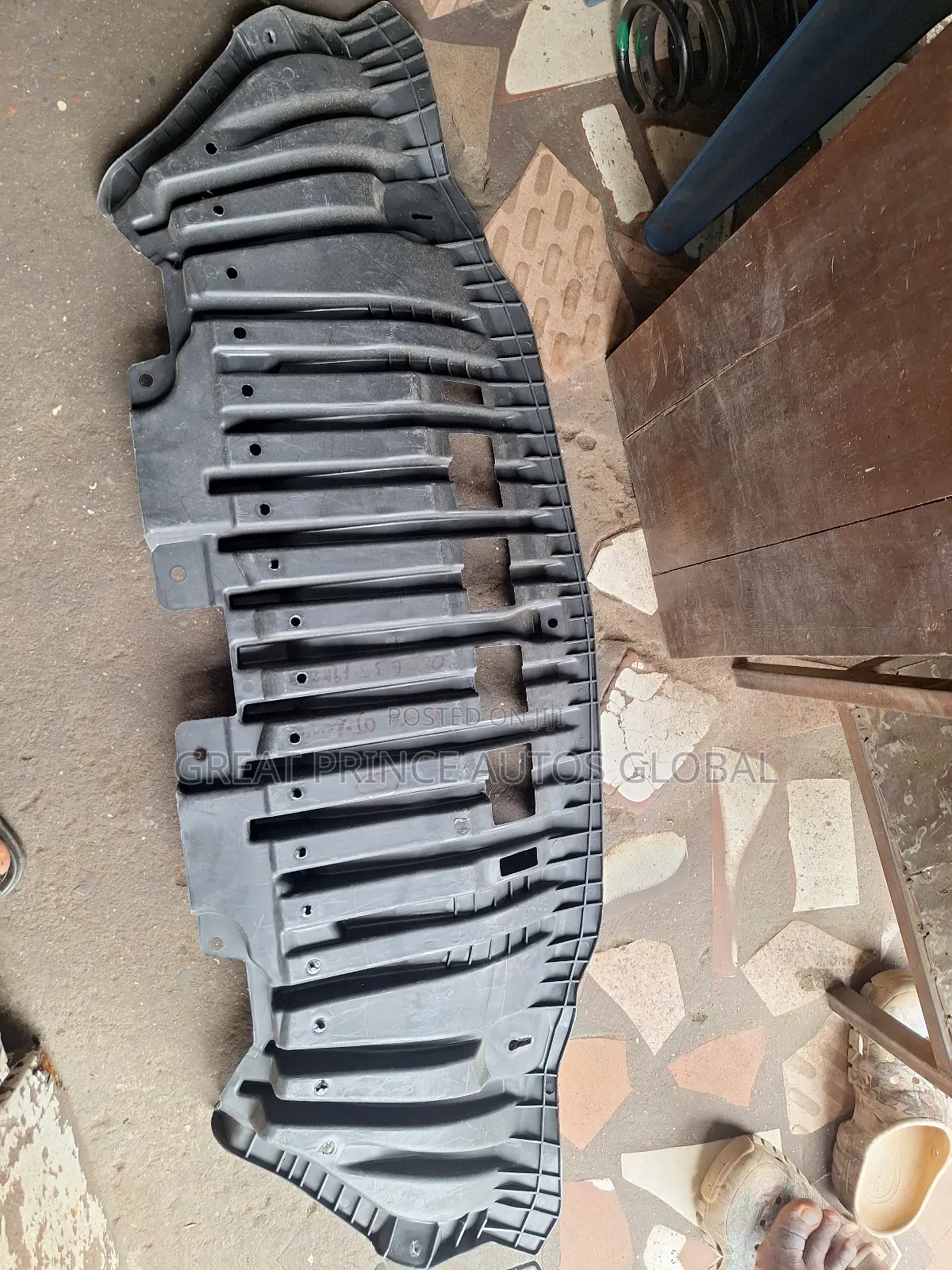 Bumper Dust Cover C300 205 4matic