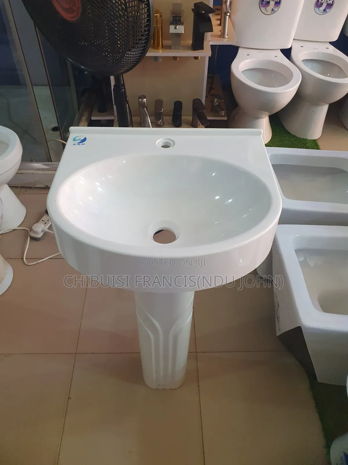 Plastic Wash Hand Basin and Pedestal