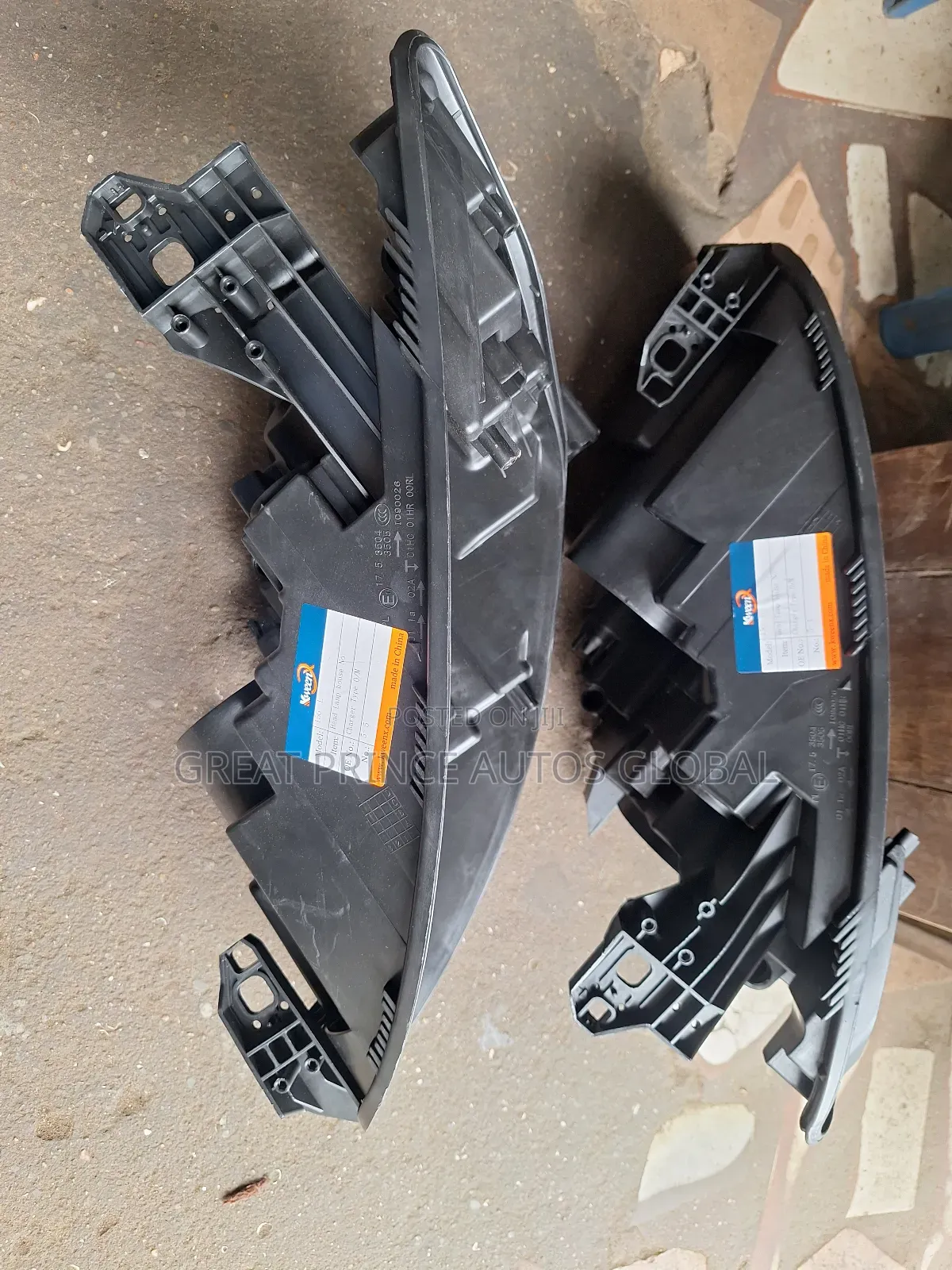 Head Lamp Housing Gla250