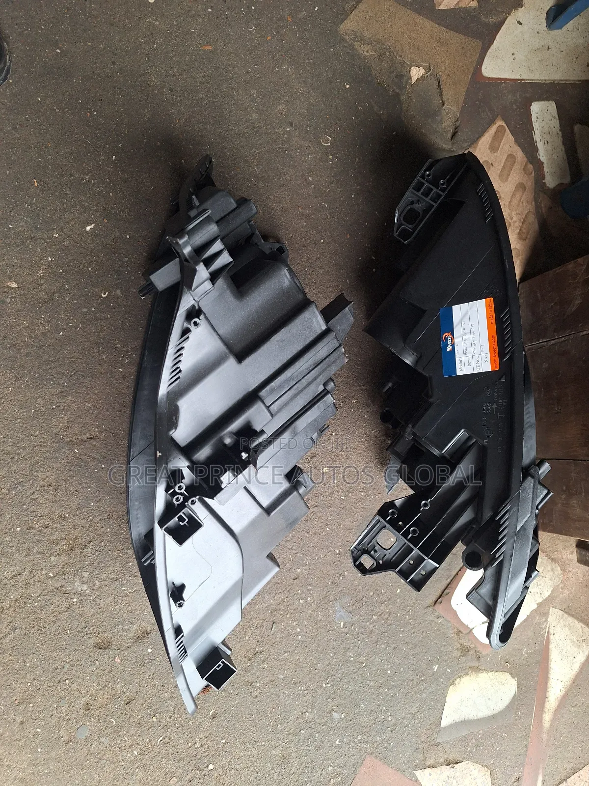 Head Lamp Housing Gla250