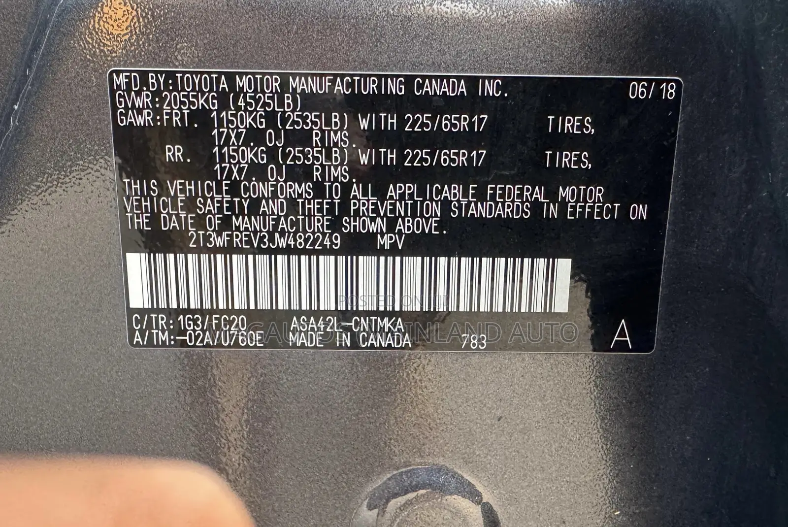 Toyota RAV4 XLE 4dr SUV (2.5L 4cyl 6A) 2018 Gray
