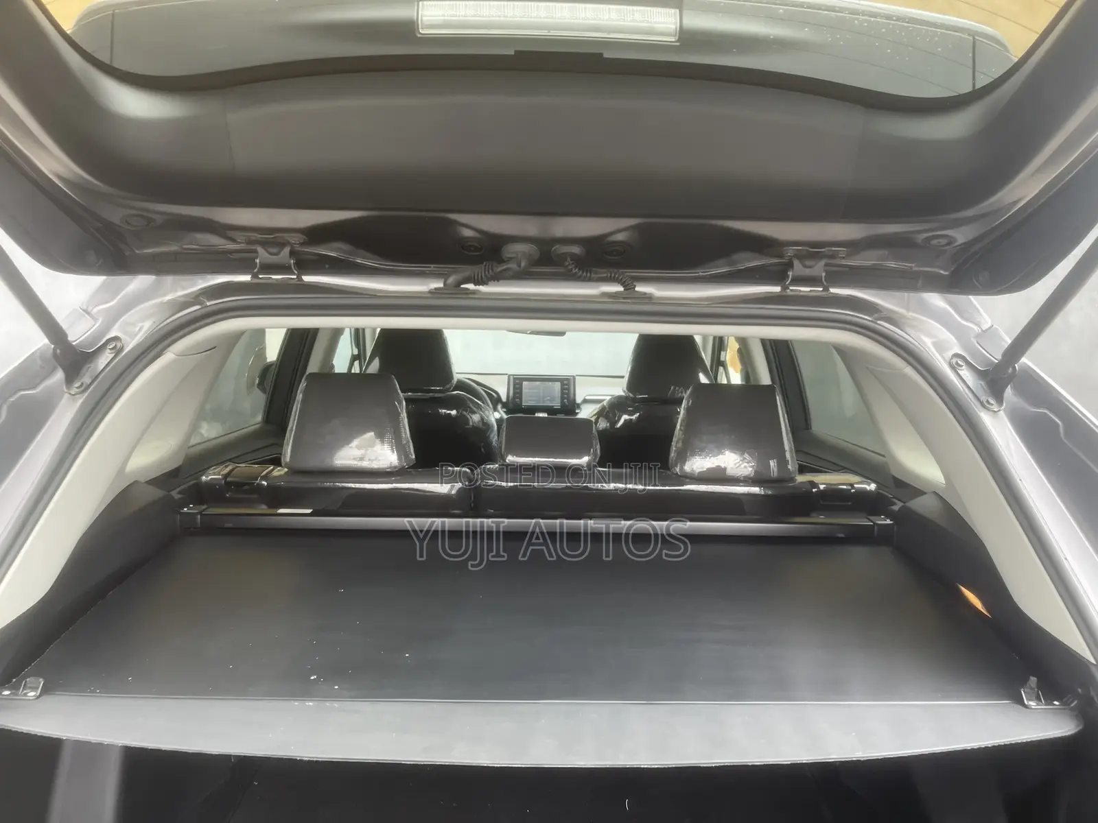 Toyota RAV4 2021 Gray