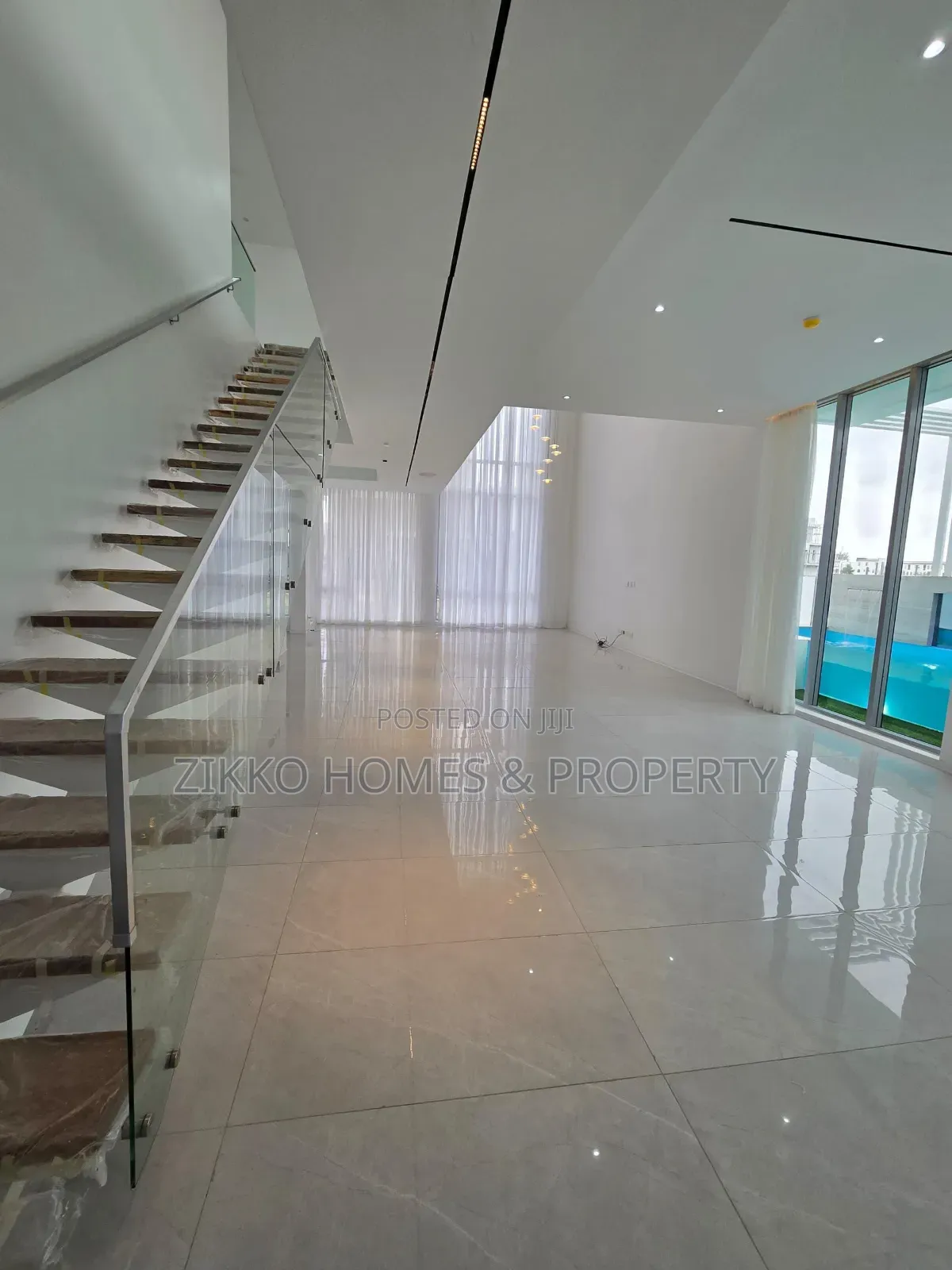 5bdrm Duplex in Ikate, Lekki for sale