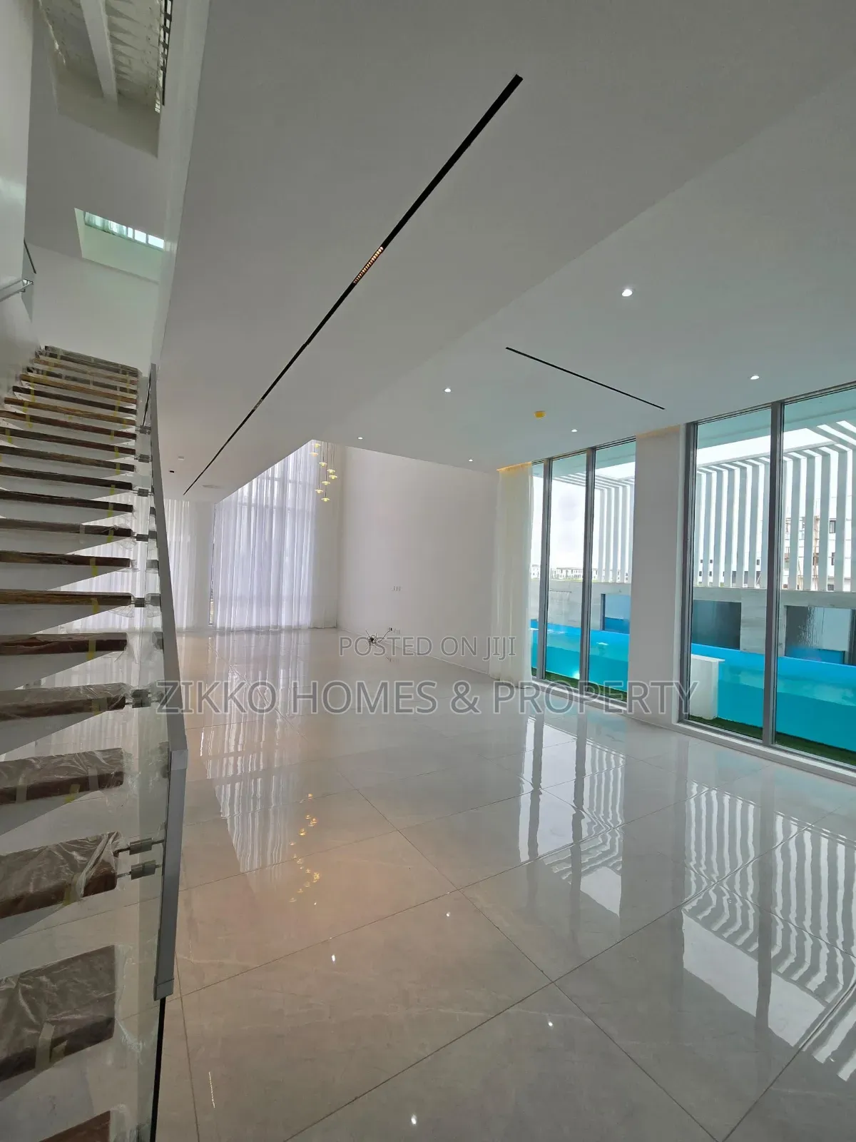 5bdrm Duplex in Ikate, Lekki for sale