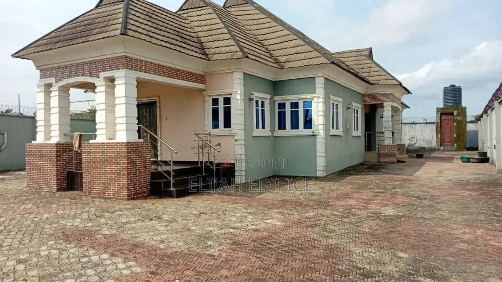 Furnished 4bdrm Bungalow in Agura, Gberigbe for sale