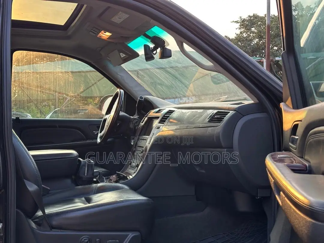 Cadillac Escalade 2008 Black