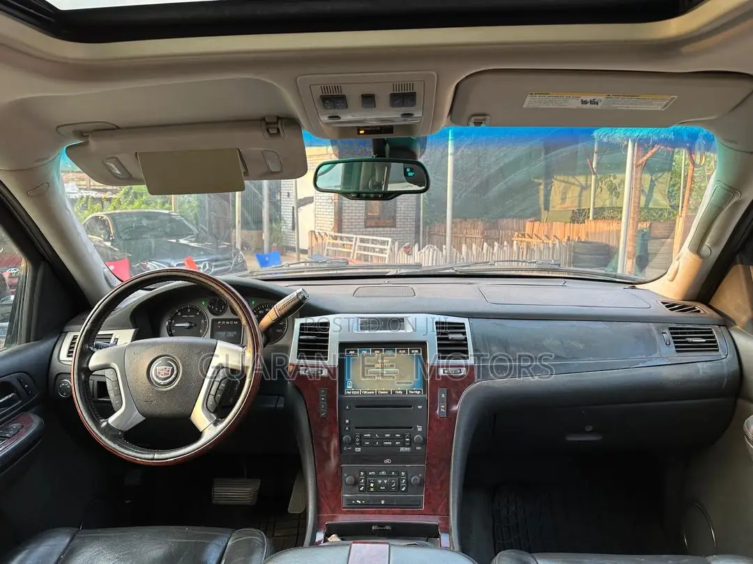 Cadillac Escalade 2008 Black