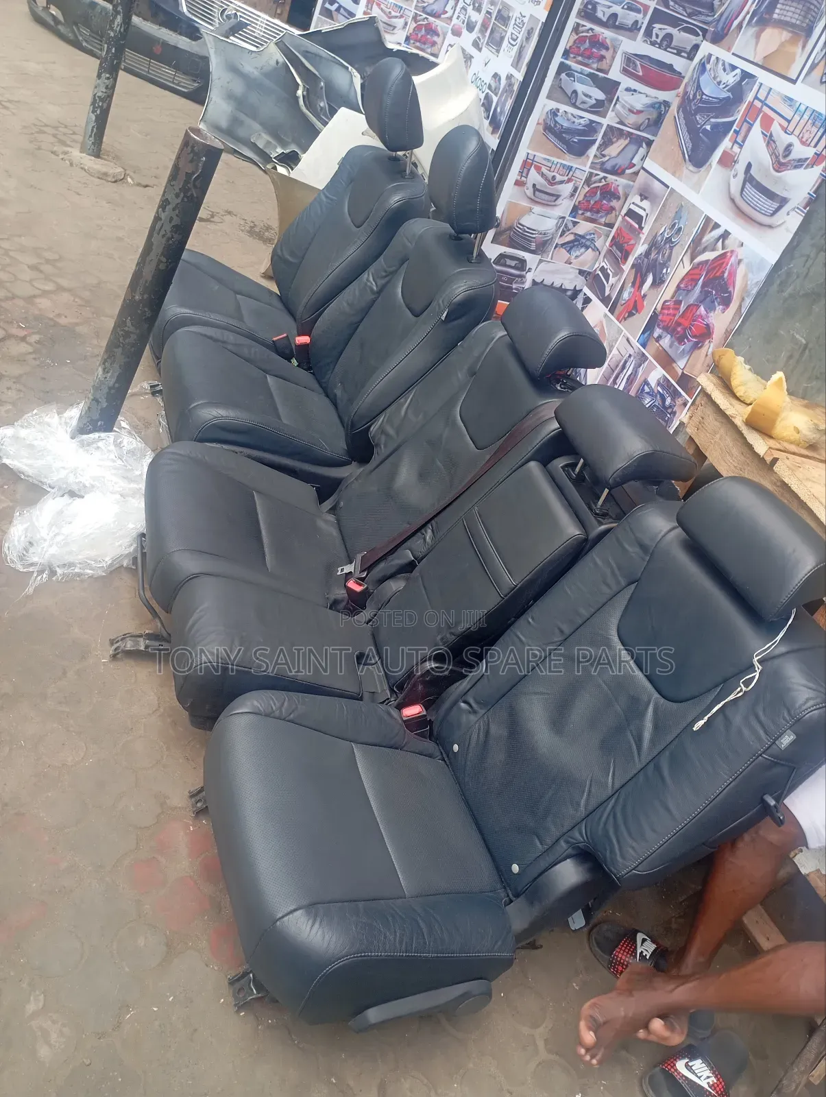 Complete Set of Black Colour Seats Lexus Rx350 2010