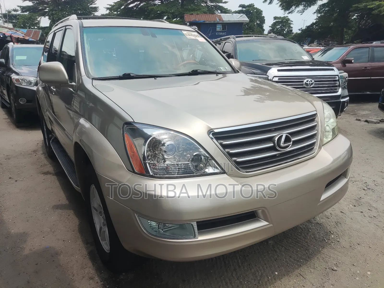 Lexus GX 470 Sport Utility 2006 Gold