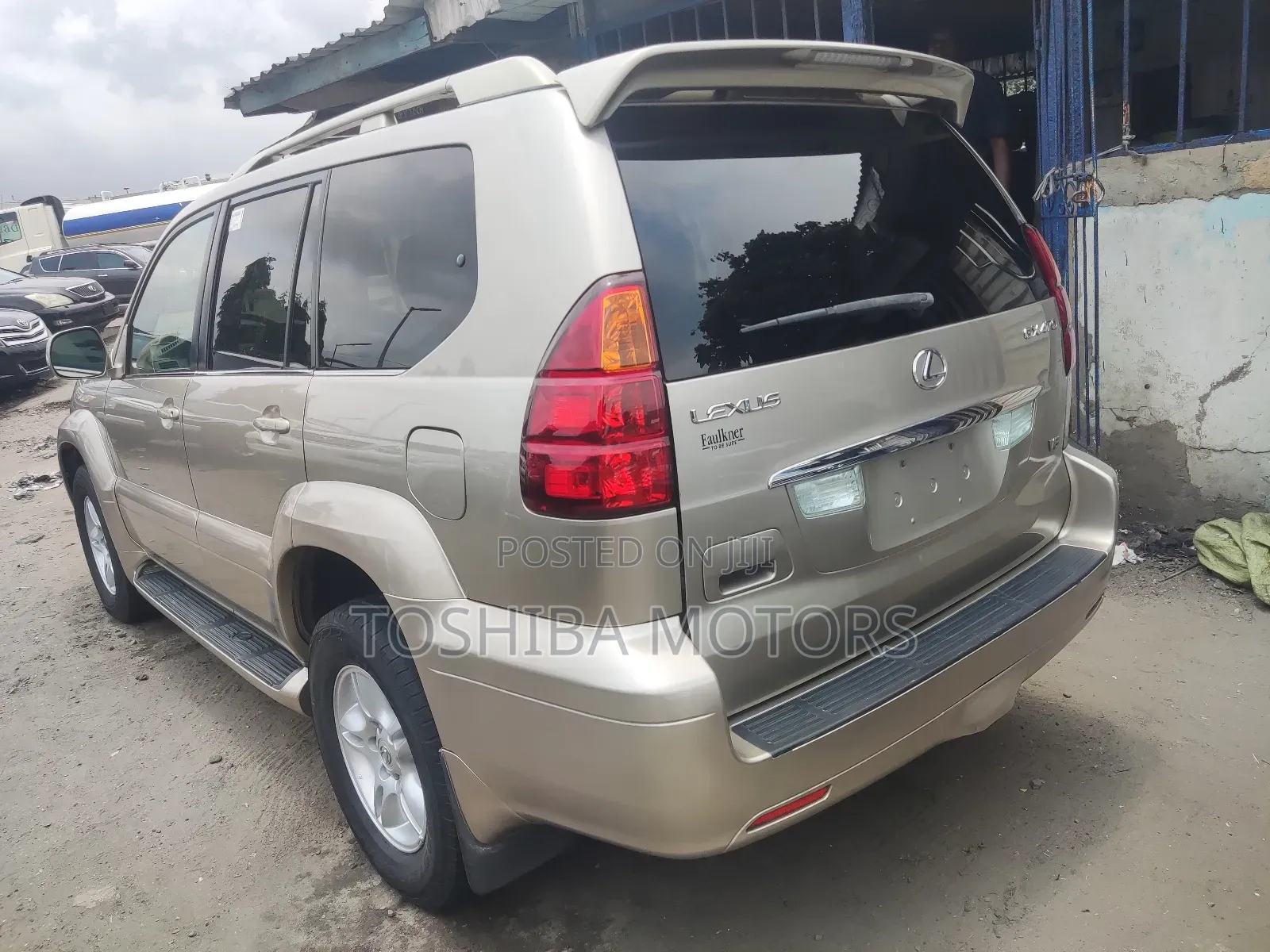 Lexus GX 470 Sport Utility 2006 Gold