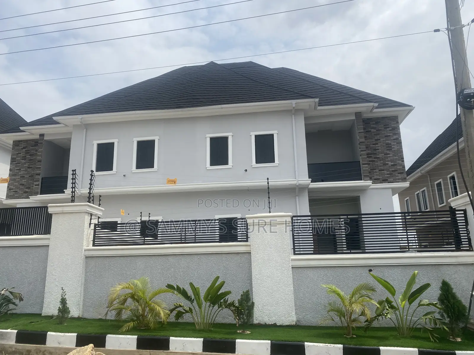 4bdrm Duplex in Efab Queens Estate, Gwarinpa for sale