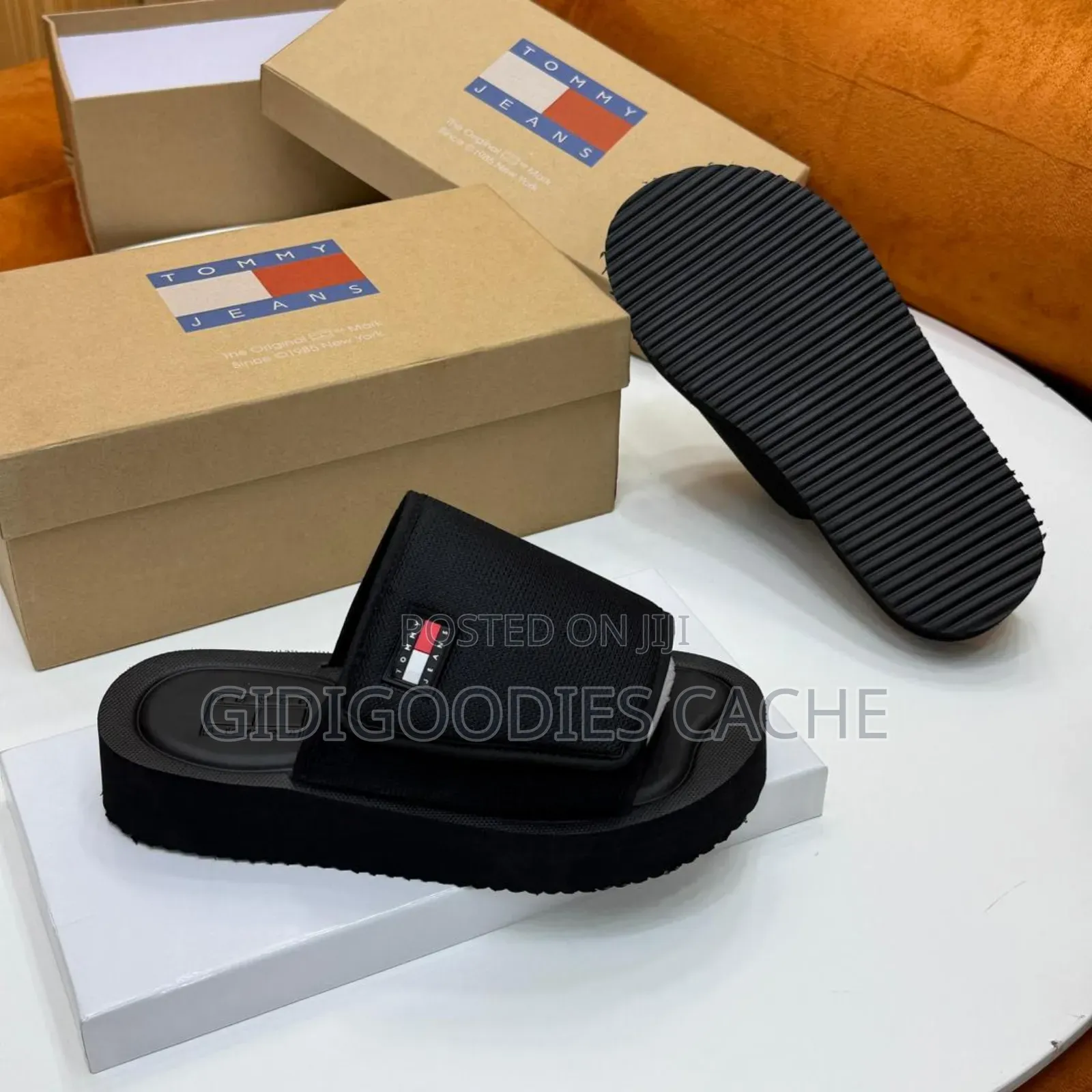Tommy Hilfiger Velcro Slides