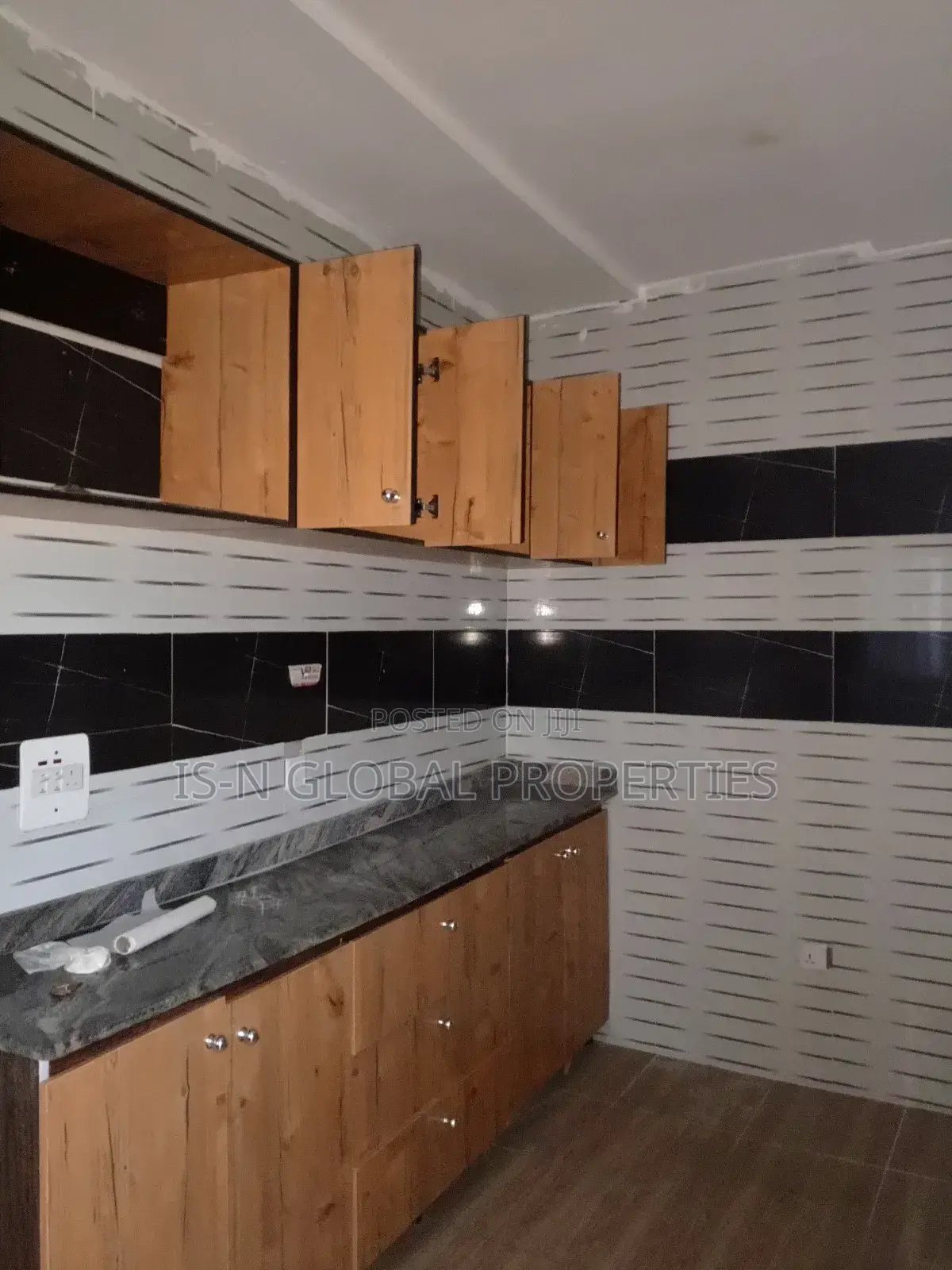 2bdrm Block of Flats in Army Estate, Warri for rent