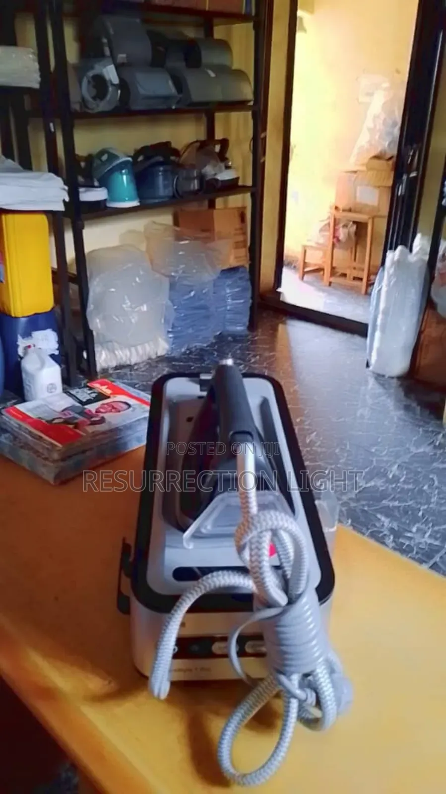 Top Quality Braun Industrial Steam Iron in Perfect Working Condition