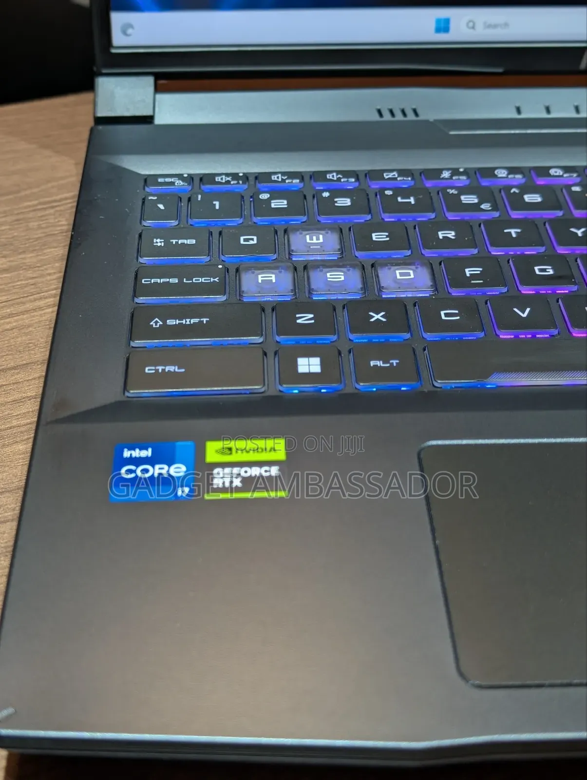 Laptop MSI Crosshair 17 16GB Intel Core i7 SSD 1T